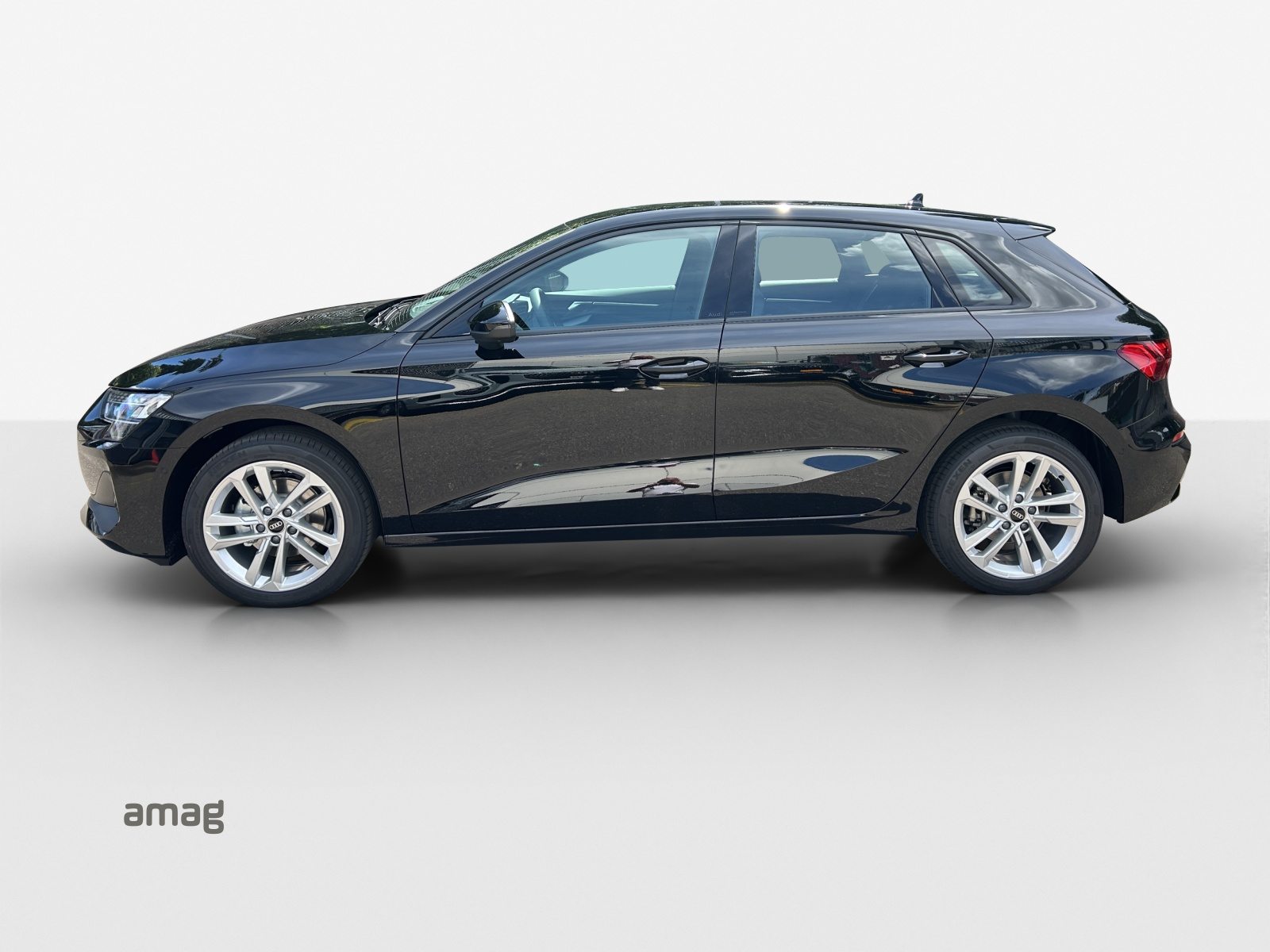 AUDI A3 Sportback TFSI 110 kW Attraction, Benzina, Auto dimostrativa, Automatico - 2