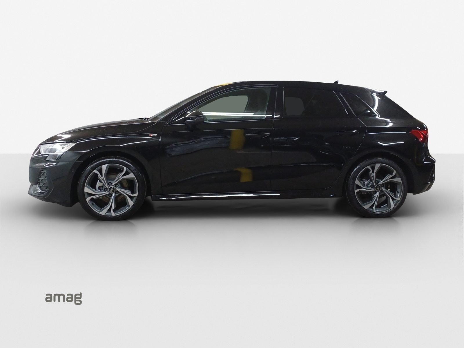 AUDI A3 Sportback TFSI 110 kW S line Attraction, Benzina, Auto dimostrativa, Automatico - 2