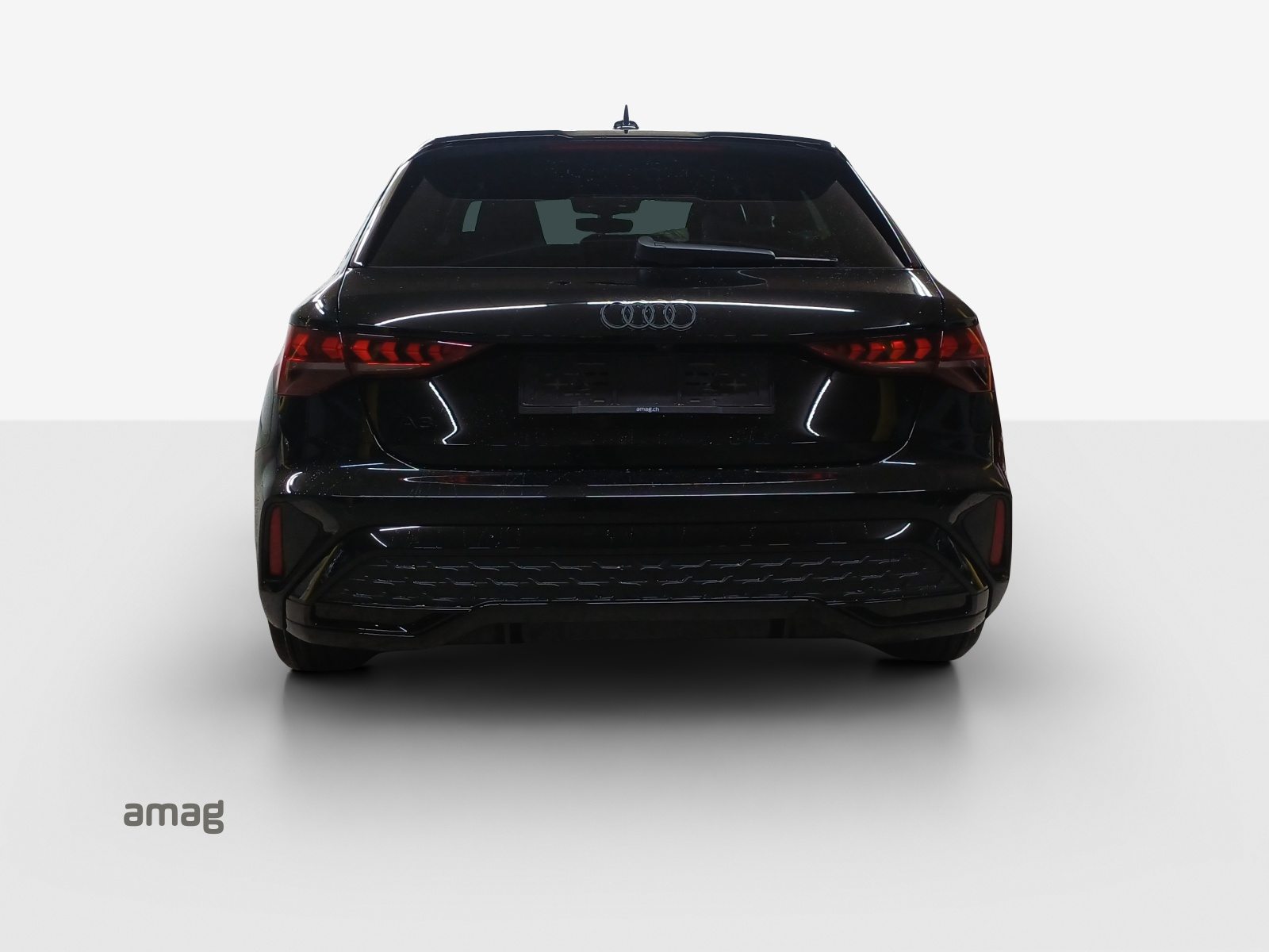 AUDI A3 Sportback TFSI 110 kW S line Attraction, Essence, Voiture de démonstration, Automatique - 4