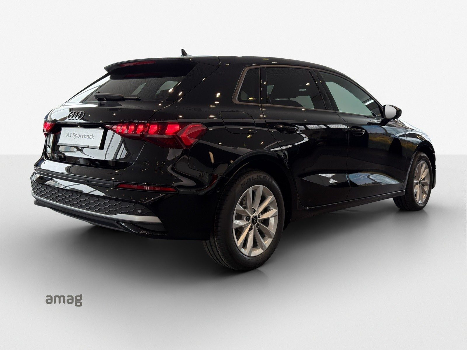 AUDI A3 Sportback TFSI 110 kW Attraction, Petrol, Ex-demonstrator, Automatic - 6
