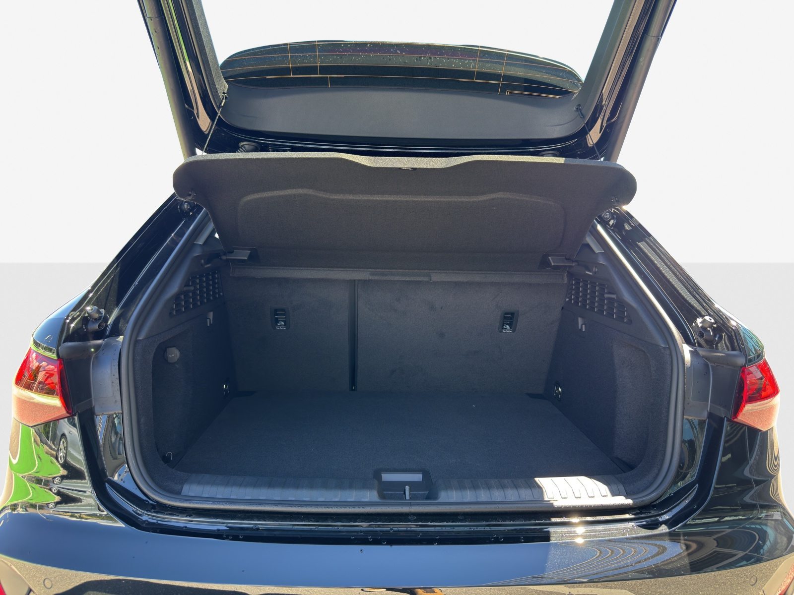AUDI A3 Sportback TFSI 110 kW S line Attraction, Benzina, Auto dimostrativa, Automatico - 5