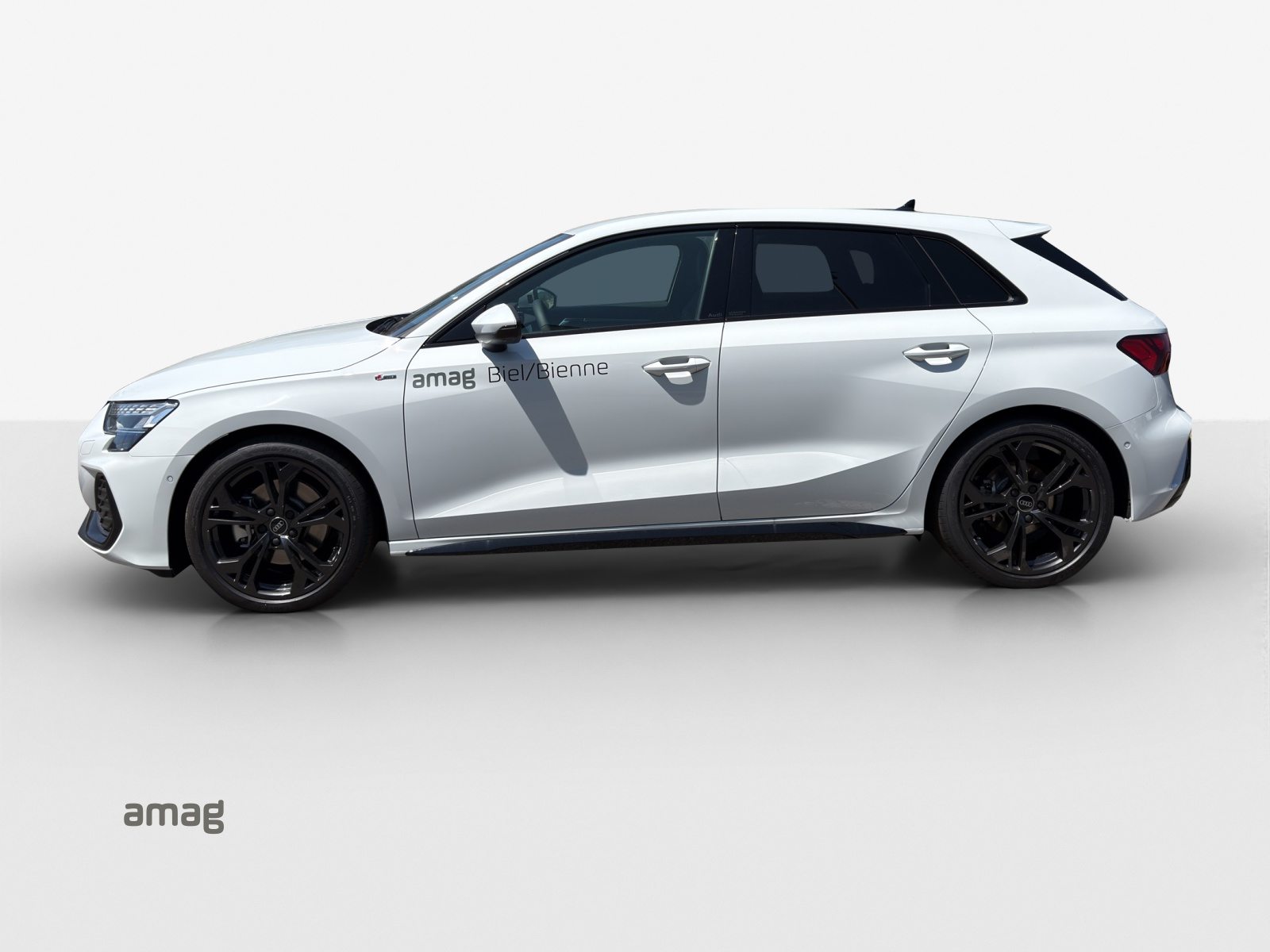 AUDI A3 Sportback TFSI 150 kW S line, Petrol, Ex-demonstrator, Automatic - 2