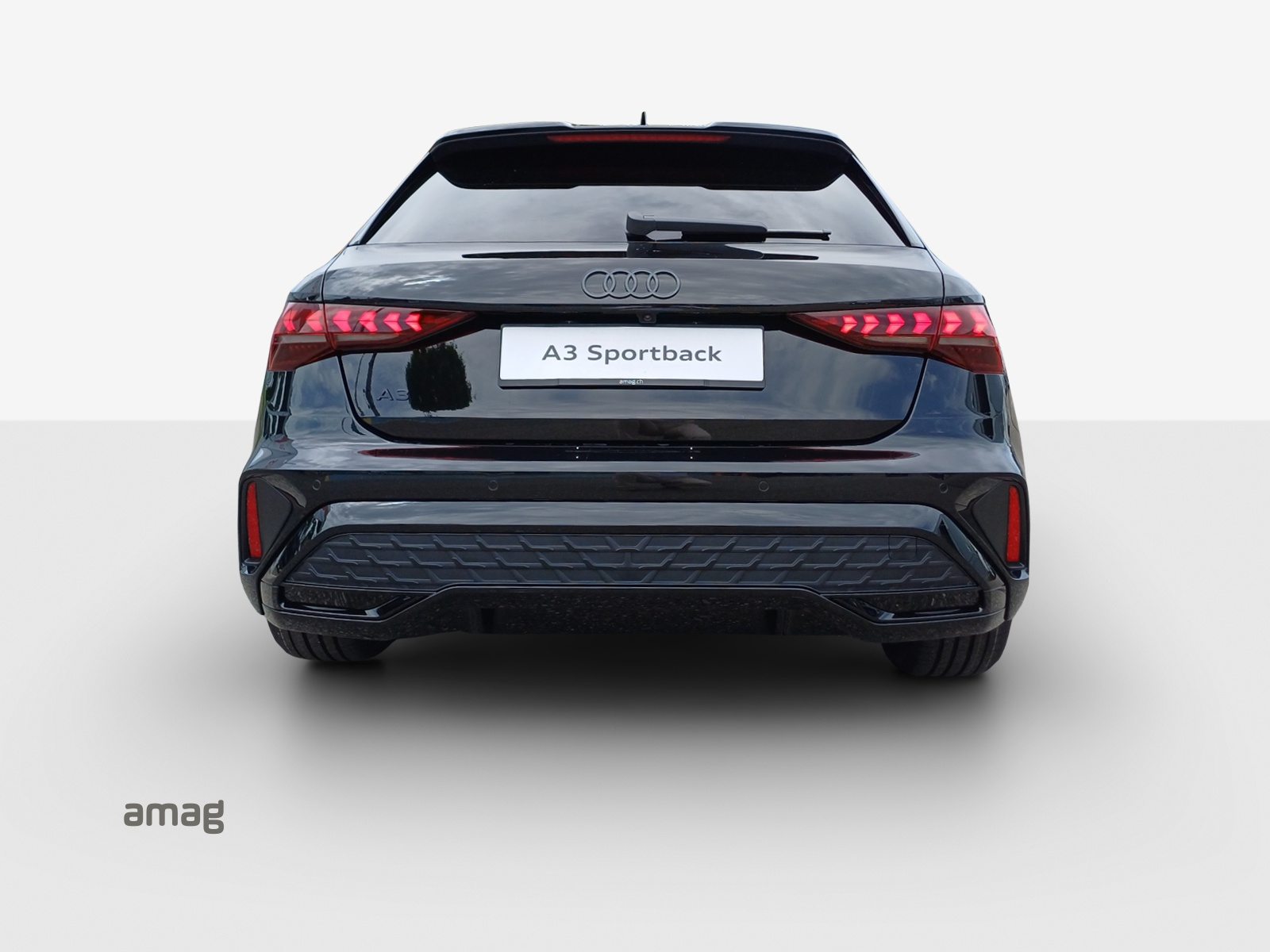 AUDI A3 Sportback TFSI 110 kW S line Attraction, Benzin, Vorführwagen, Automatik - 4