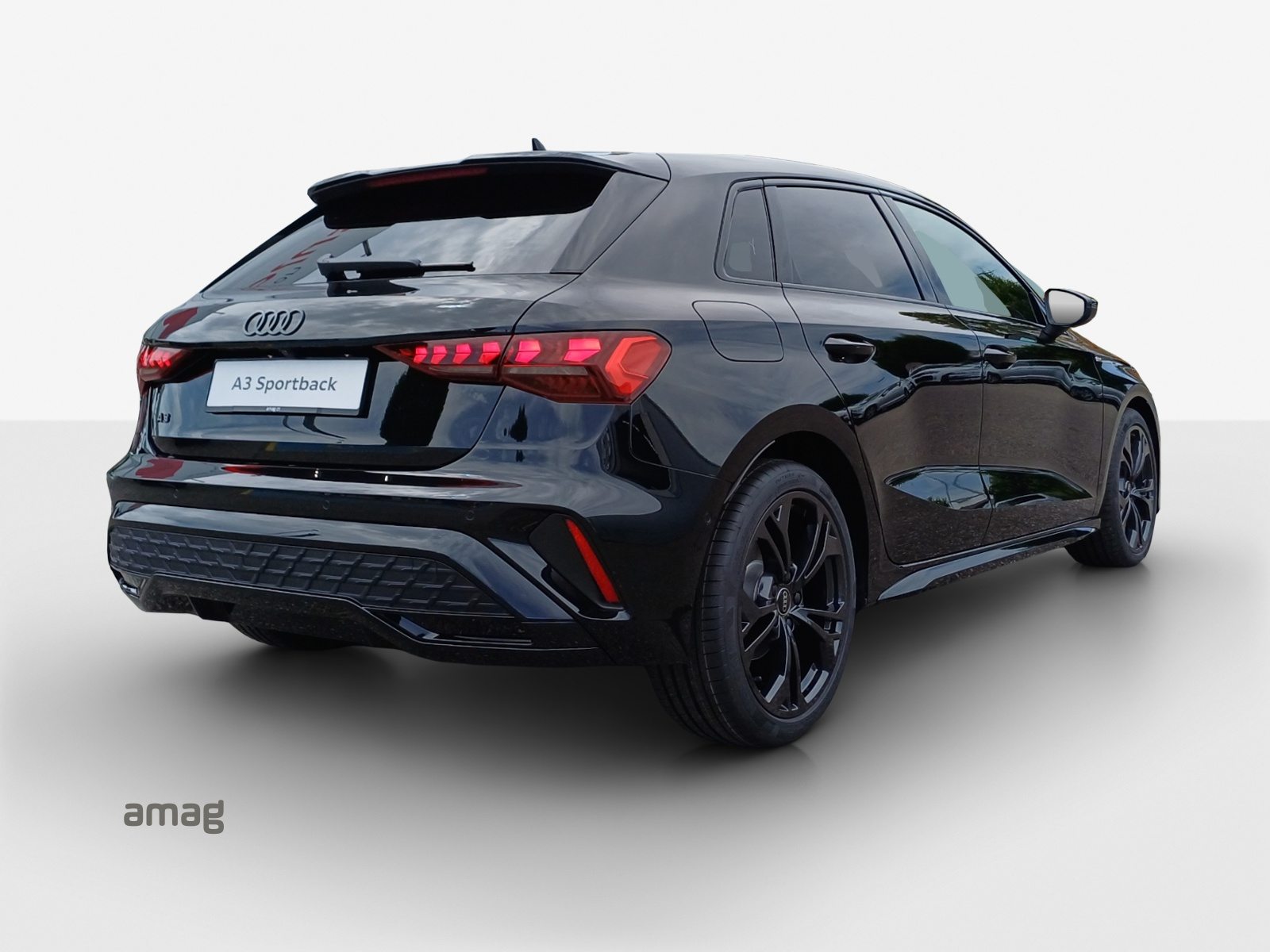 AUDI A3 Sportback TFSI 110 kW S line Attraction, Benzin, Vorführwagen, Automatik - 5