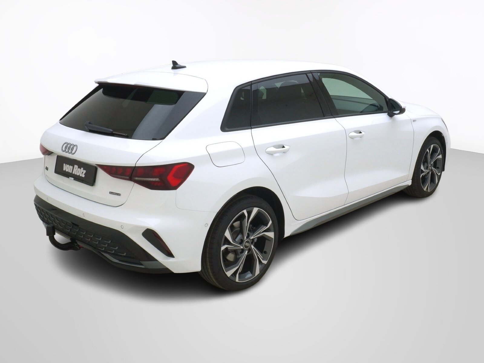 AUDI A3 Sportback 2.0 40 TFSI S Line quattro S-Tronic, Mild-Hybrid Petrol/Electric, Ex-demonstrator, Automatic - 5