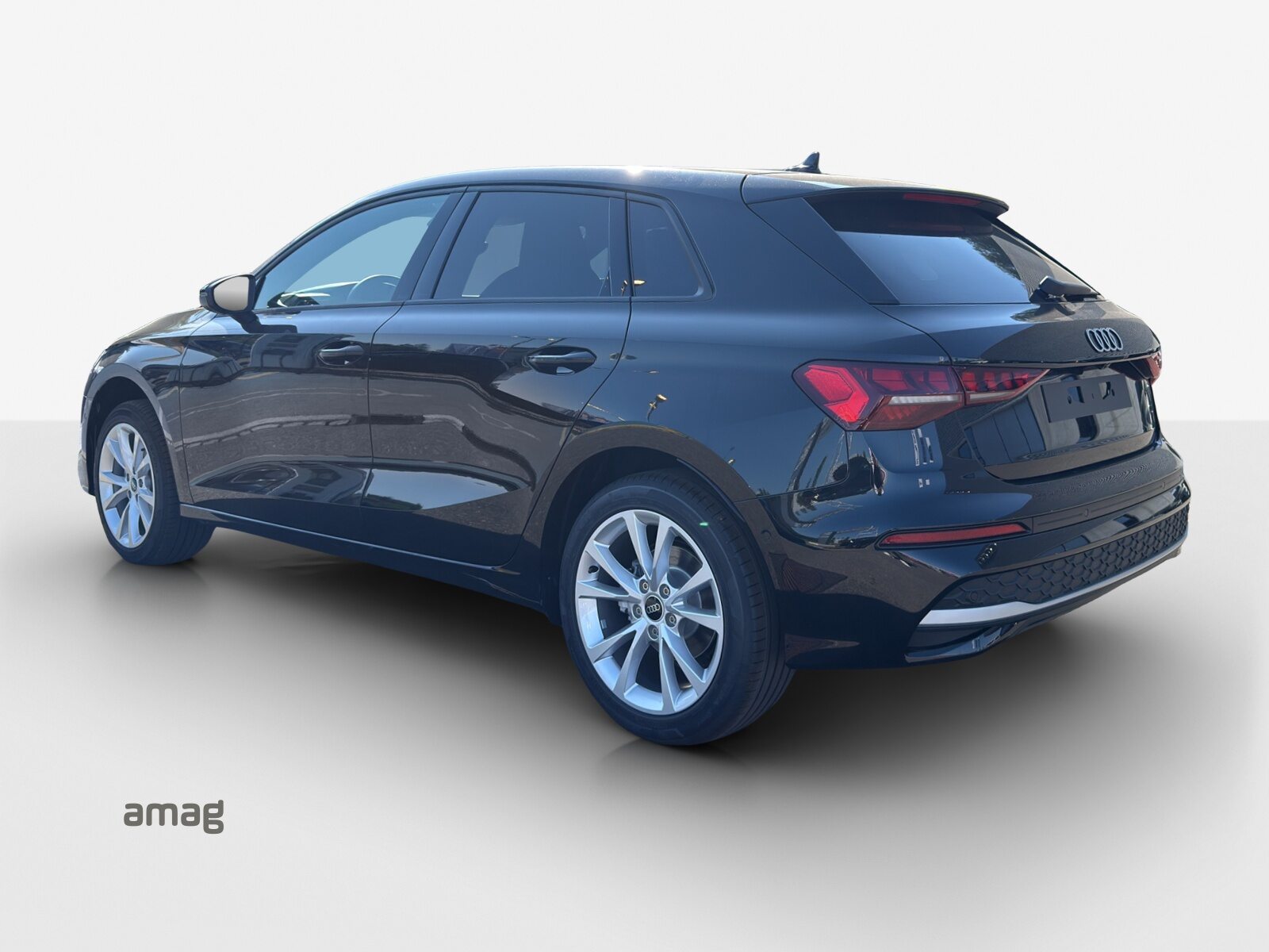 AUDI A3 Sportback TFSI 110 kW Attraction, Benzina, Auto dimostrativa, Automatico - 3