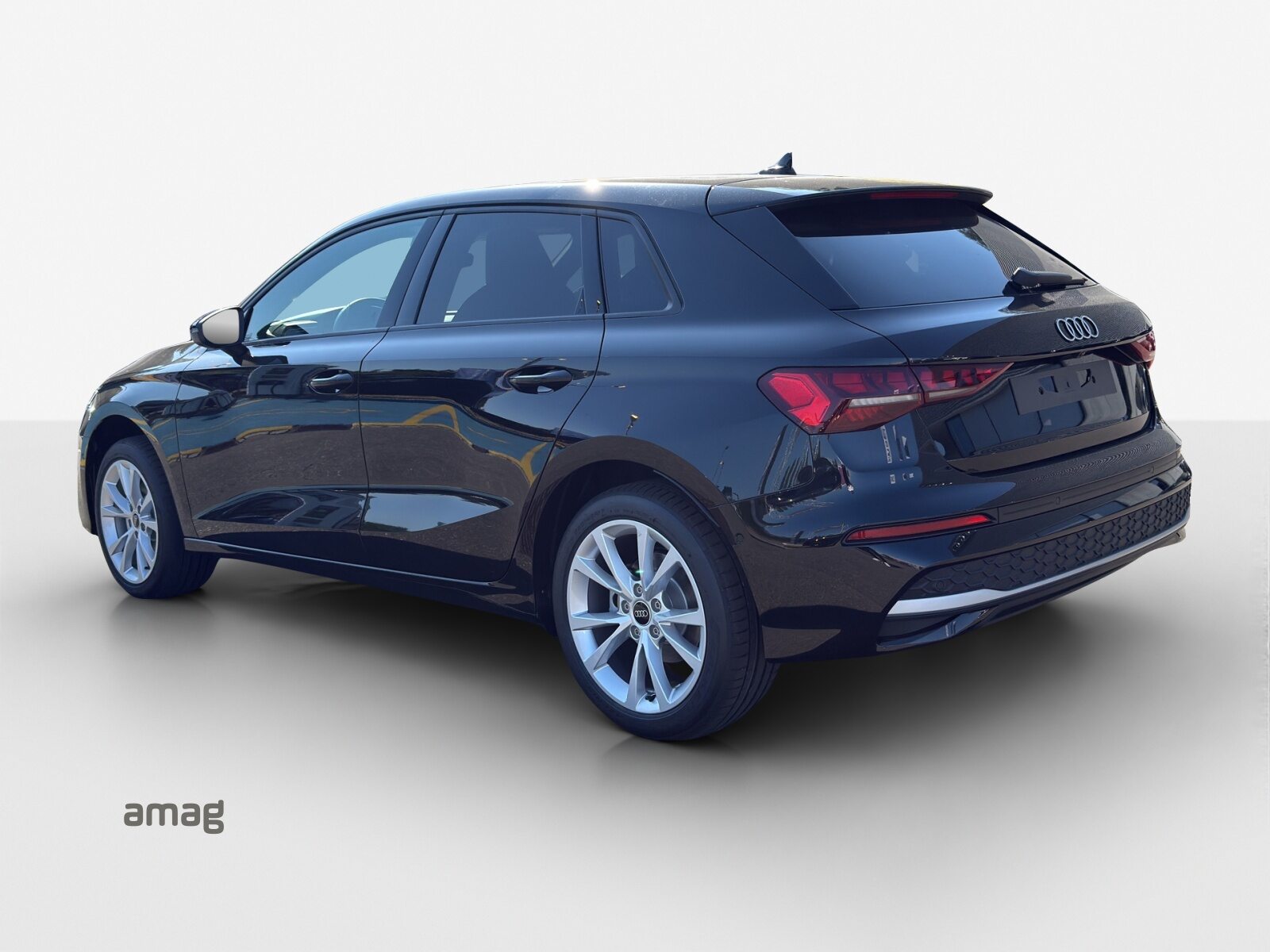AUDI A3 Sportback TFSI 110 kW Attraction, Benzina, Auto dimostrativa, Automatico - 3
