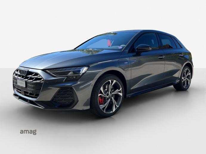 AUDI A3 Sportback TFSI e 200 kW S line Attraction, Hybride Integrale Benzina/Elettrica, Auto dimostrativa, Automatico