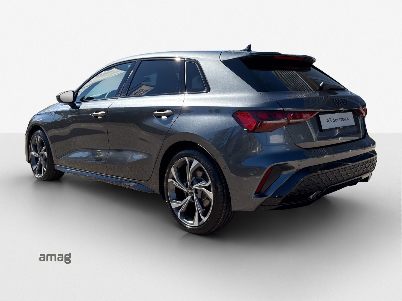 AUDI A3 Sportback TFSI 110 kW S line Attraction, Petrol, Ex-demonstrator, Automatic - 3