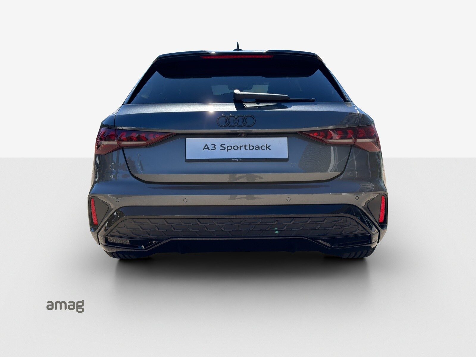 AUDI A3 Sportback TFSI 110 kW S line Attraction, Petrol, Ex-demonstrator, Automatic - 4