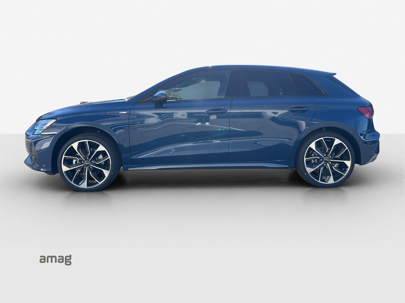 AUDI A3 Sportback TFSI 110 kW S line Attraction, Benzina, Automatico - 2