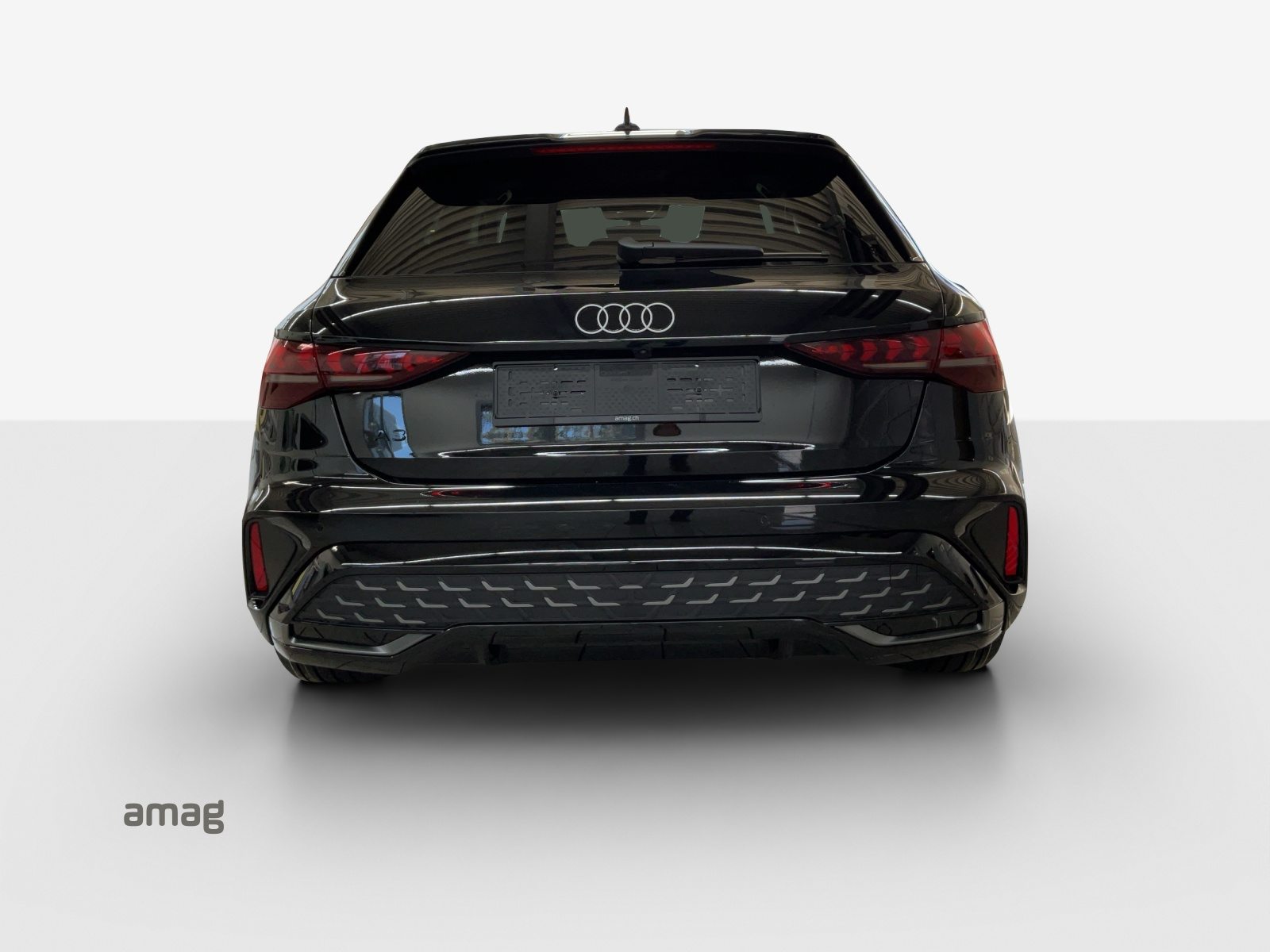 AUDI A3 Sportback TFSI 110 kW S line Attraction, Benzina, Automatico - 4