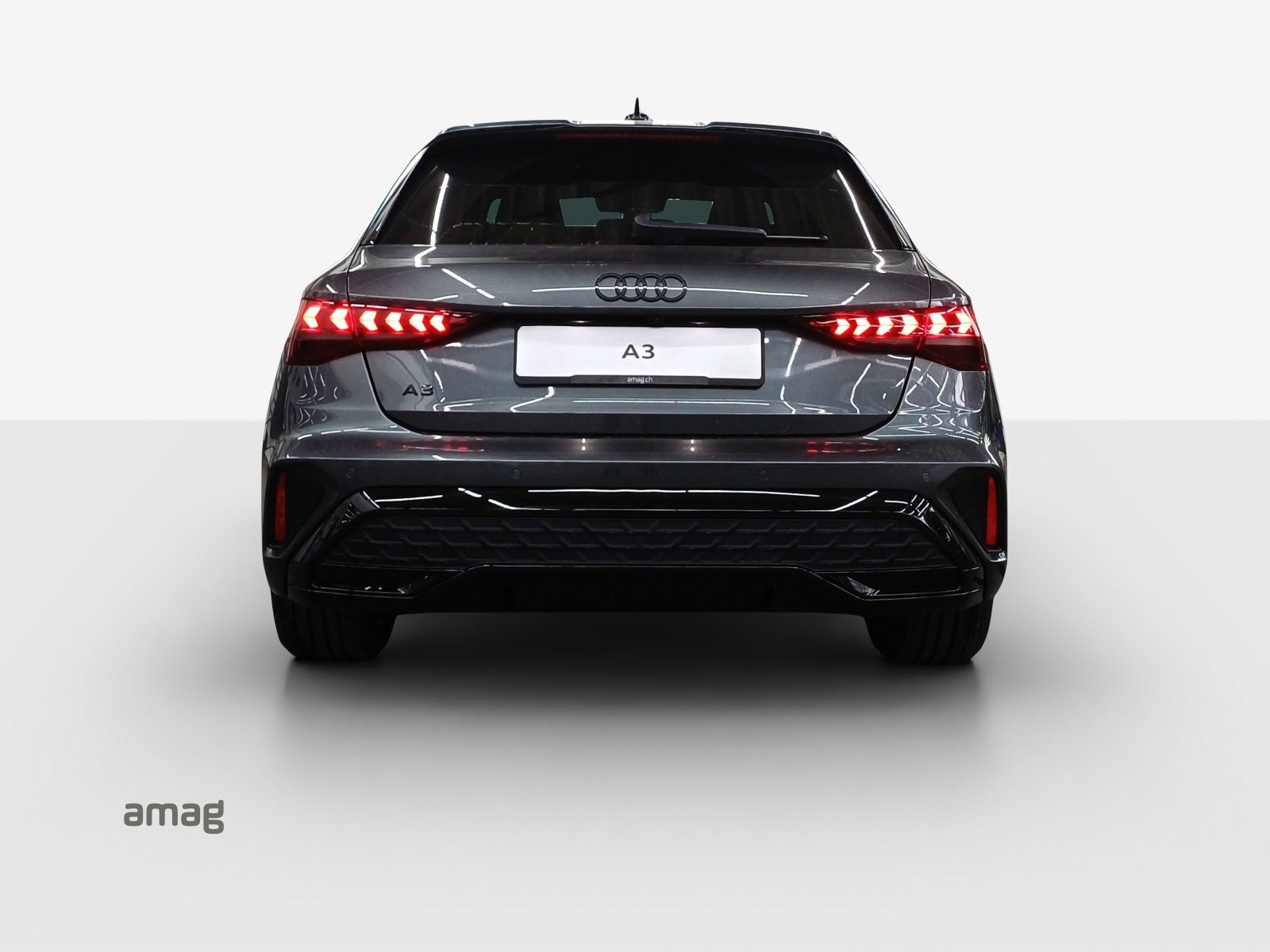 AUDI A3 Sportback TFSI e 200 kW S line Attraction, Voll-Hybrid Benzin/Elektro, Automatik - 4