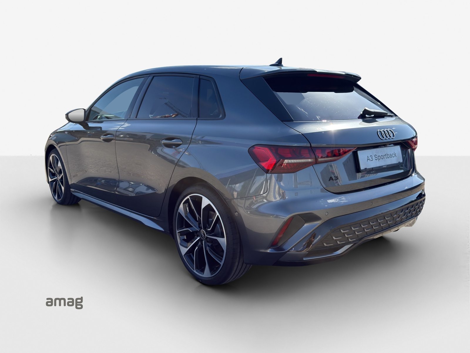 AUDI A3 Sportback TFSI 110 kW S line Attraction, Essence, Automatique - 3