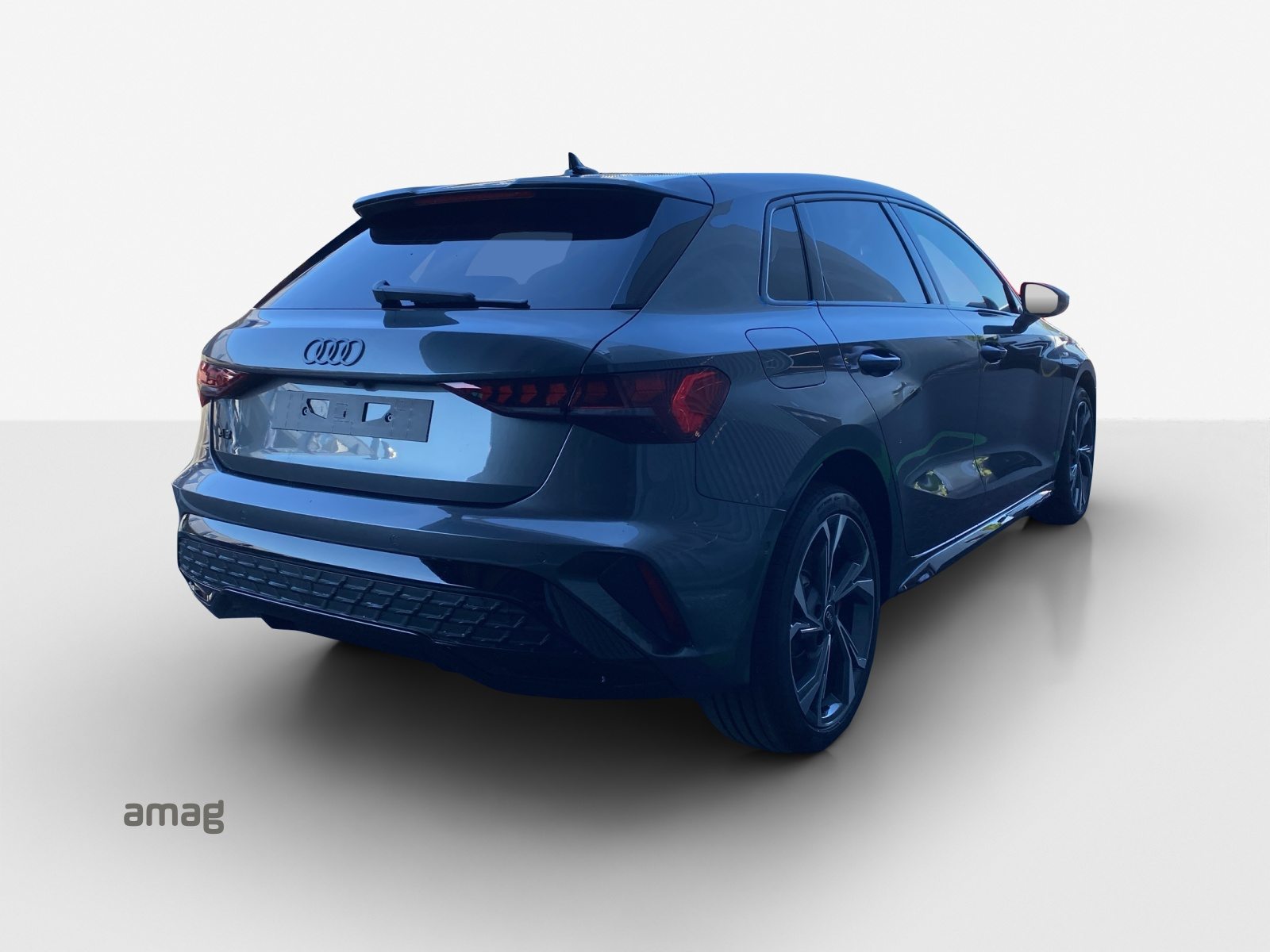 AUDI A3 Sportback TFSI e 200 kW S line Attraction, Full-Hybrid Petrol/Electric, Automatic - 5