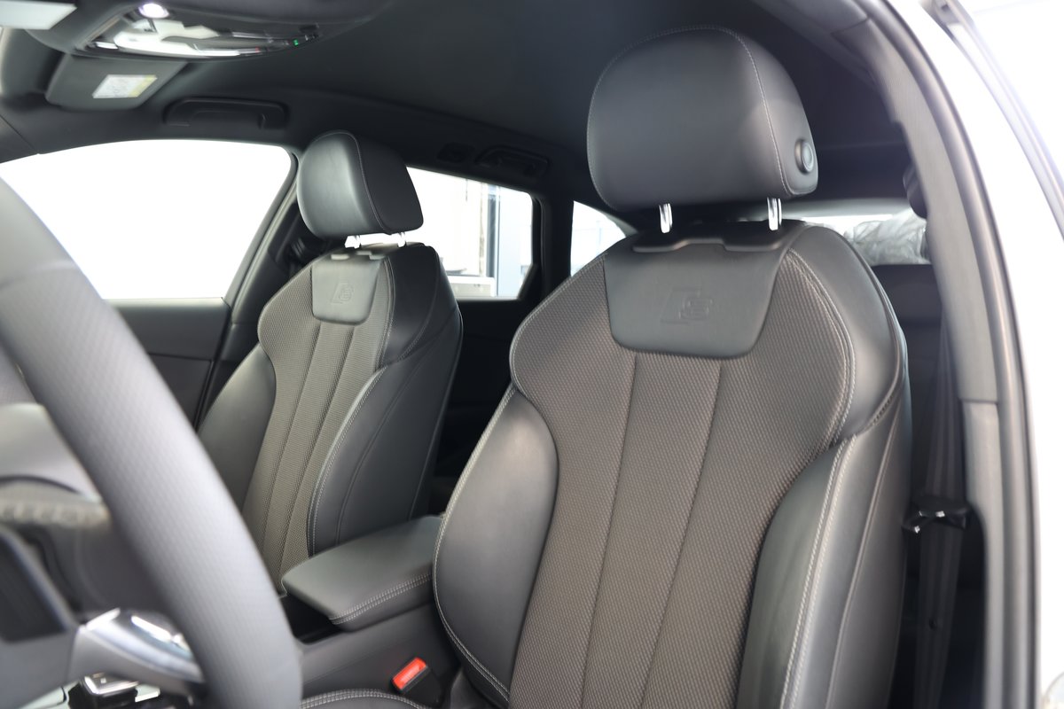 AUDI A4 Avant 35 TDI S-Line S-tronic, Mild-Hybrid Diesel/Electric, Second hand / Used, Automatic - 7