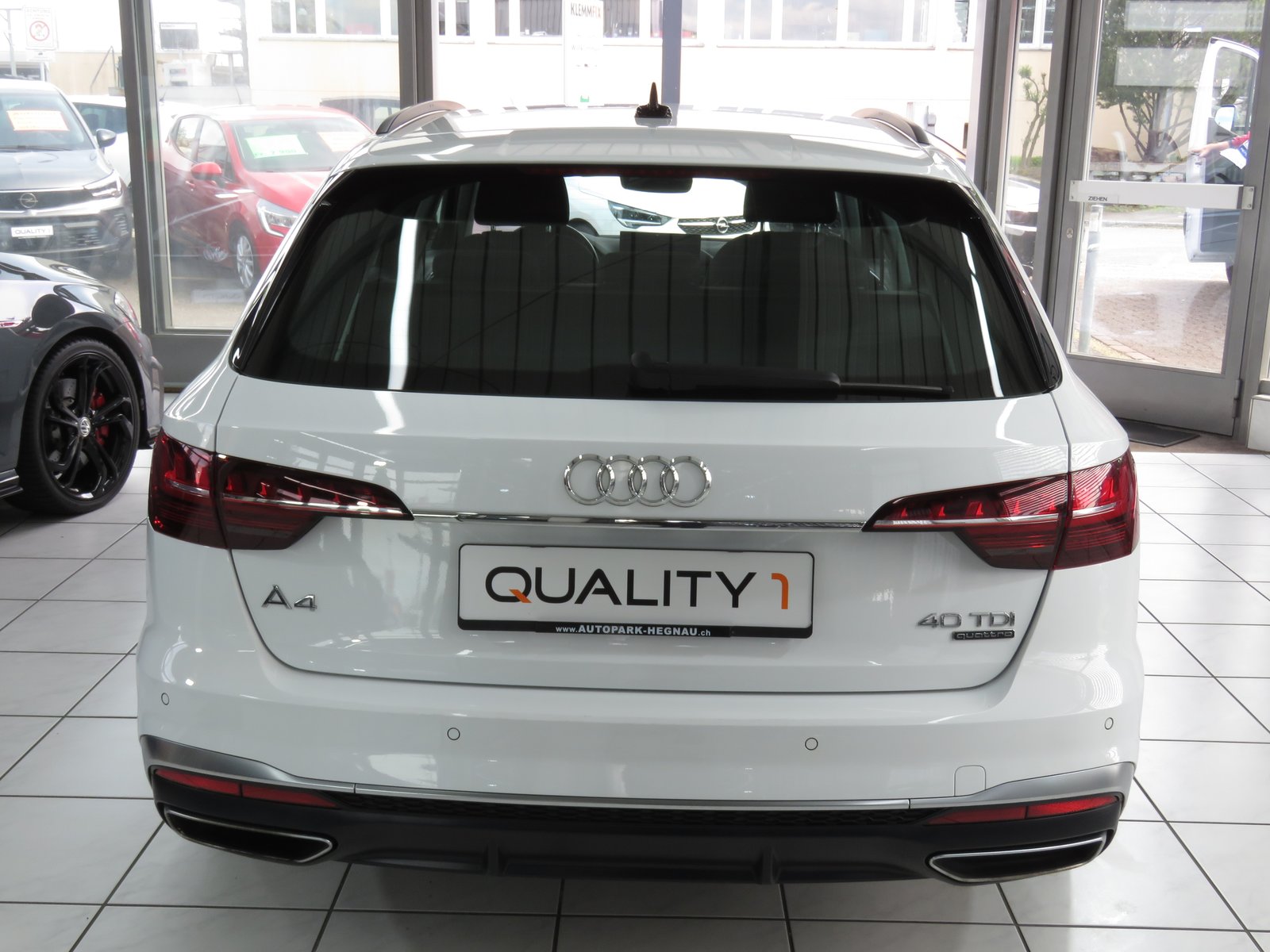 AUDI A4 Avant 40 TDI S line Attraction Quattro S-tronic, Diesel, Occasion / Utilisé, Automatique - 5