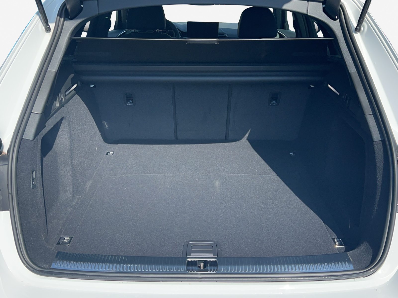 AUDI A4 Avant 40 TDI advanced, Diesel, Occasion / Gebraucht, Automatik - 5