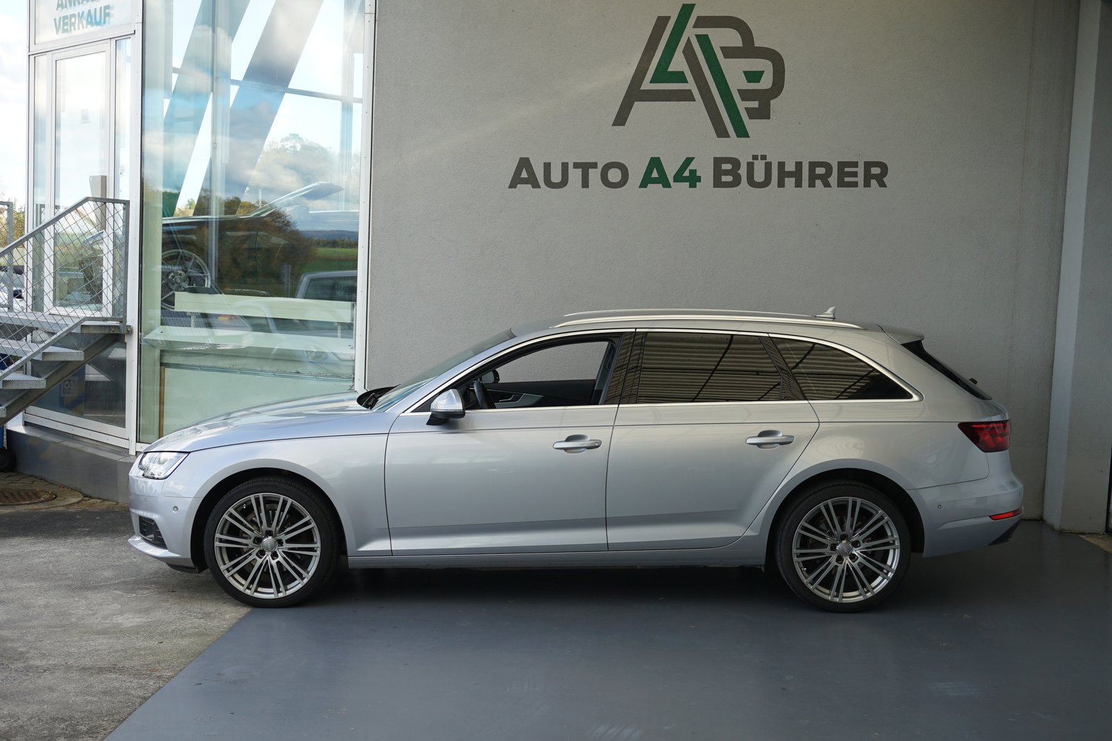AUDI A4 Avant 2.0 TDI S-Tronic 150 PS