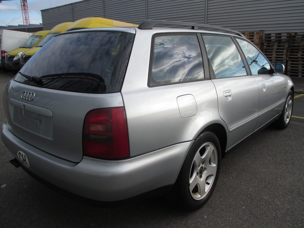 AUDI A4 Avant 1.8 20V Turbo, Petrol, Second hand / Used, Manual - 4