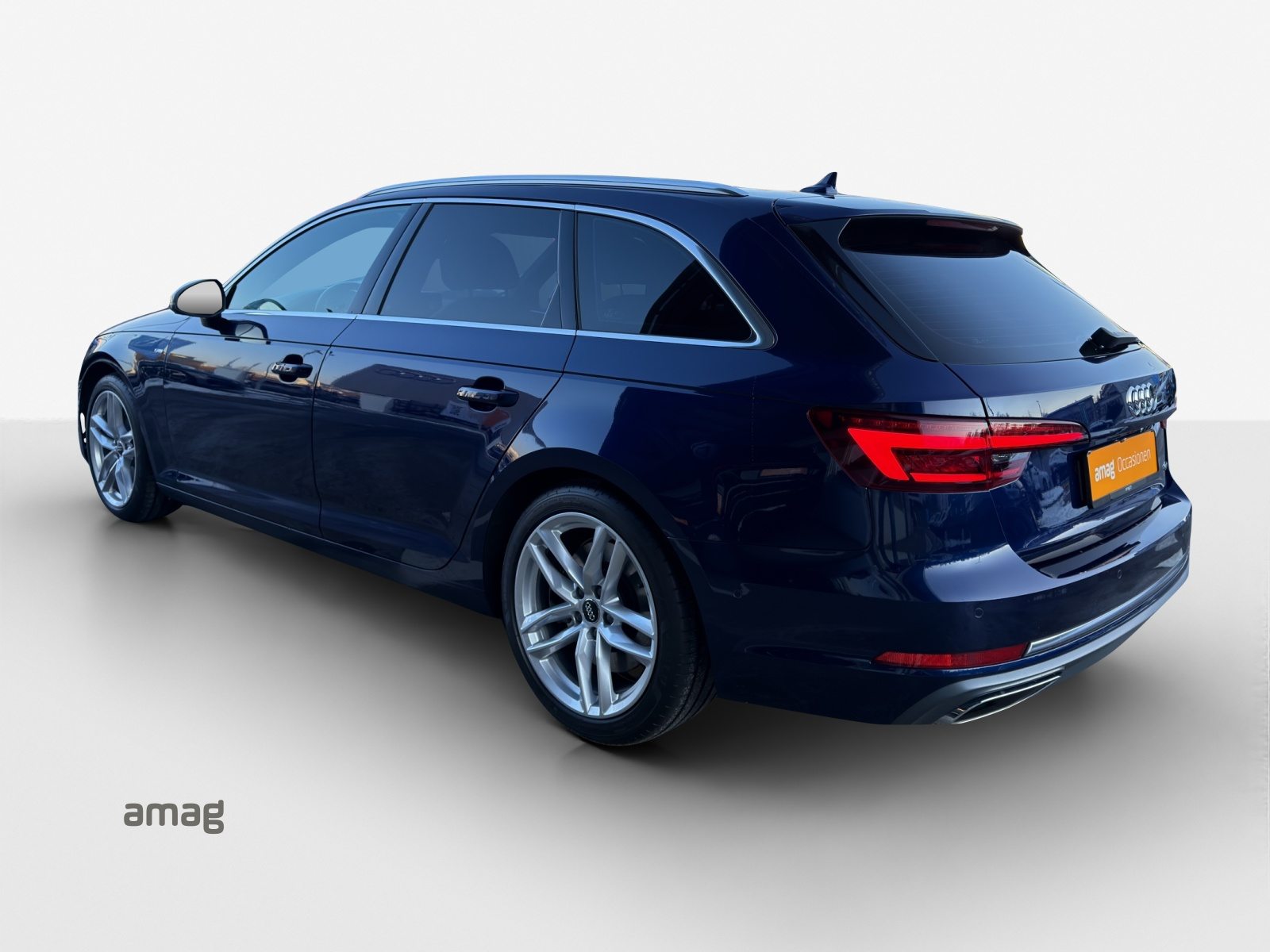 AUDI A4 Avant 45 TFSI sport Attraction, Essence, Occasion / Utilisé, Automatique - 3