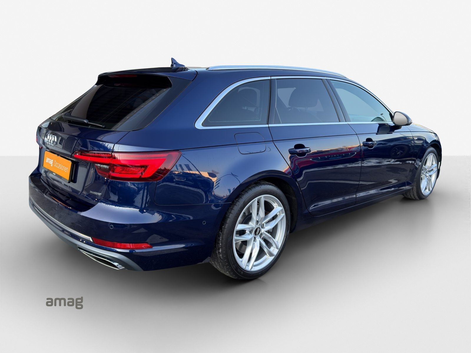 AUDI A4 Avant 45 TFSI sport Attraction, Essence, Occasion / Utilisé, Automatique - 5