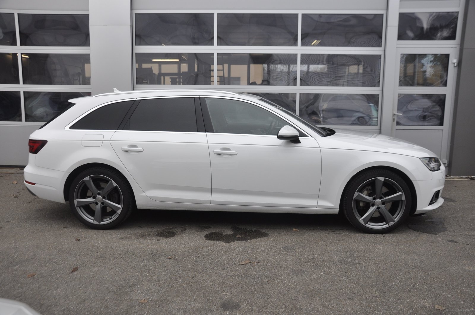 AUDI A4 Avant 2.0 TFSI Sport quattro S-tronic I Panoramadach, Essence, Occasion / Utilisé, Automatique - 2