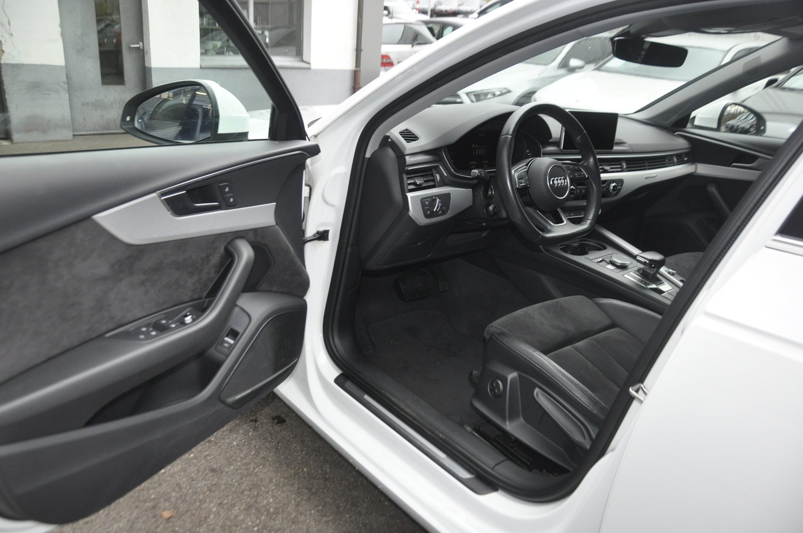 AUDI A4 Avant 2.0 TFSI Sport quattro S-tronic I Panoramadach, Essence, Occasion / Utilisé, Automatique - 4