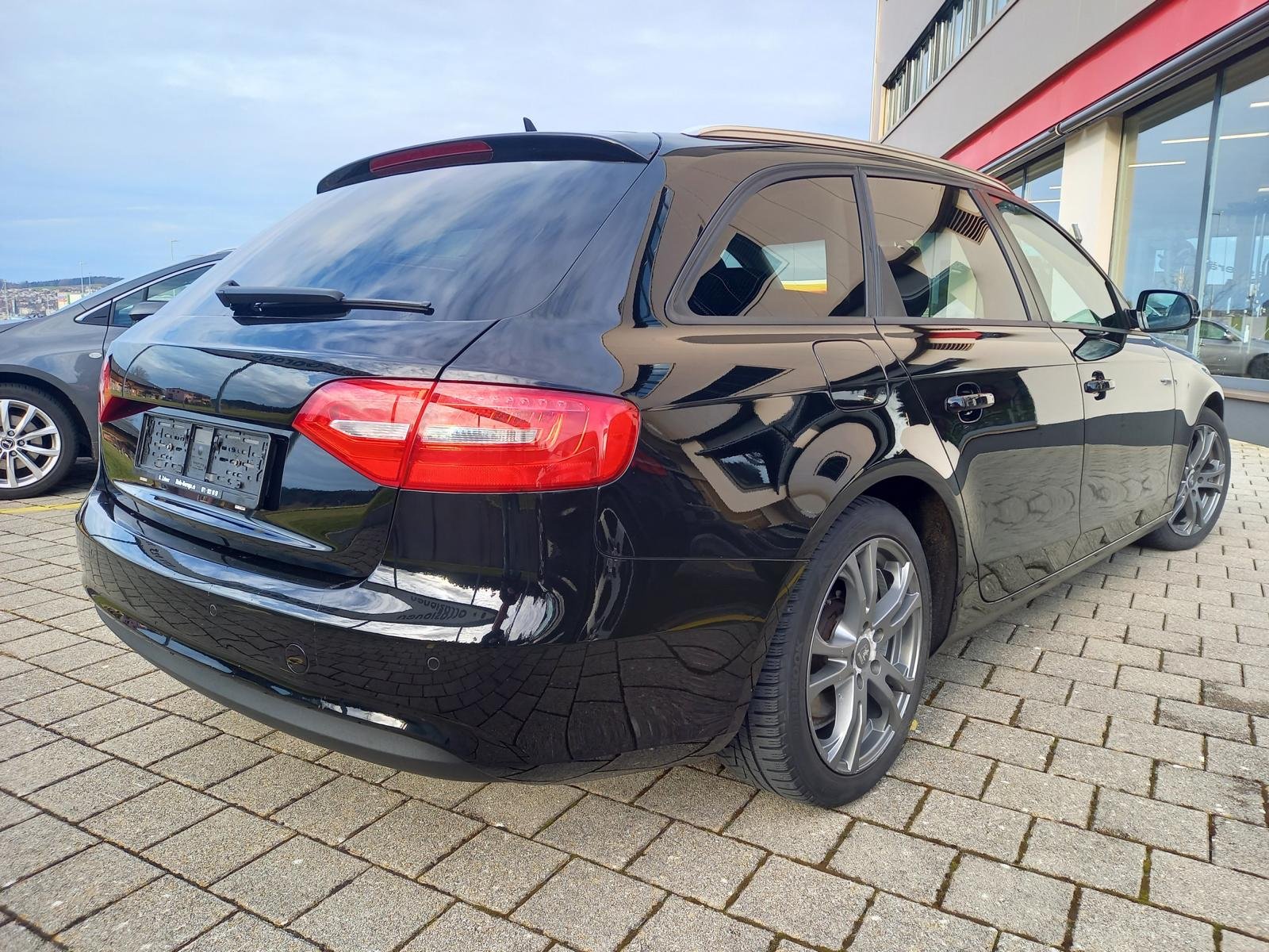 AUDI A4 Avant 2.0 TDI 177 M-Tronic, Diesel, Second hand / Used, Automatic - 2
