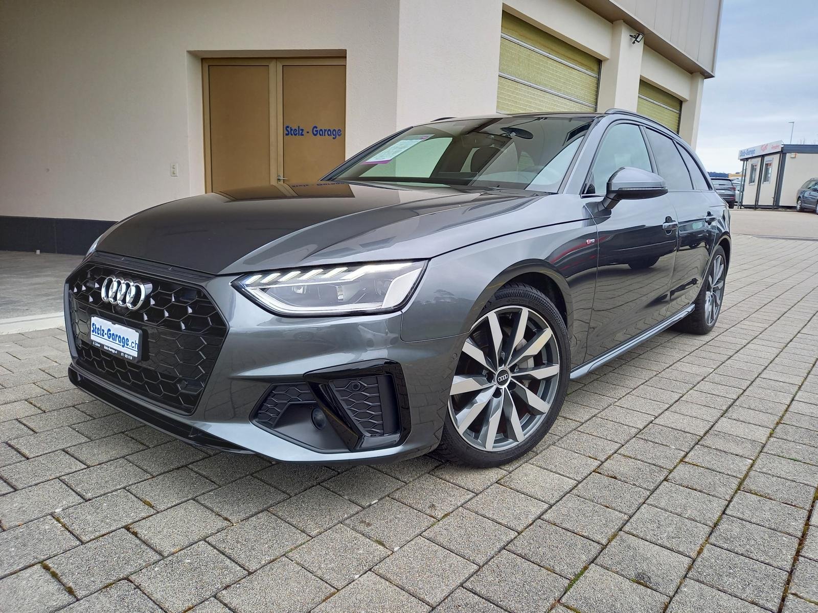 AUDI A4 Avant 2.0 40 TDI S Line quattro S-Tronic