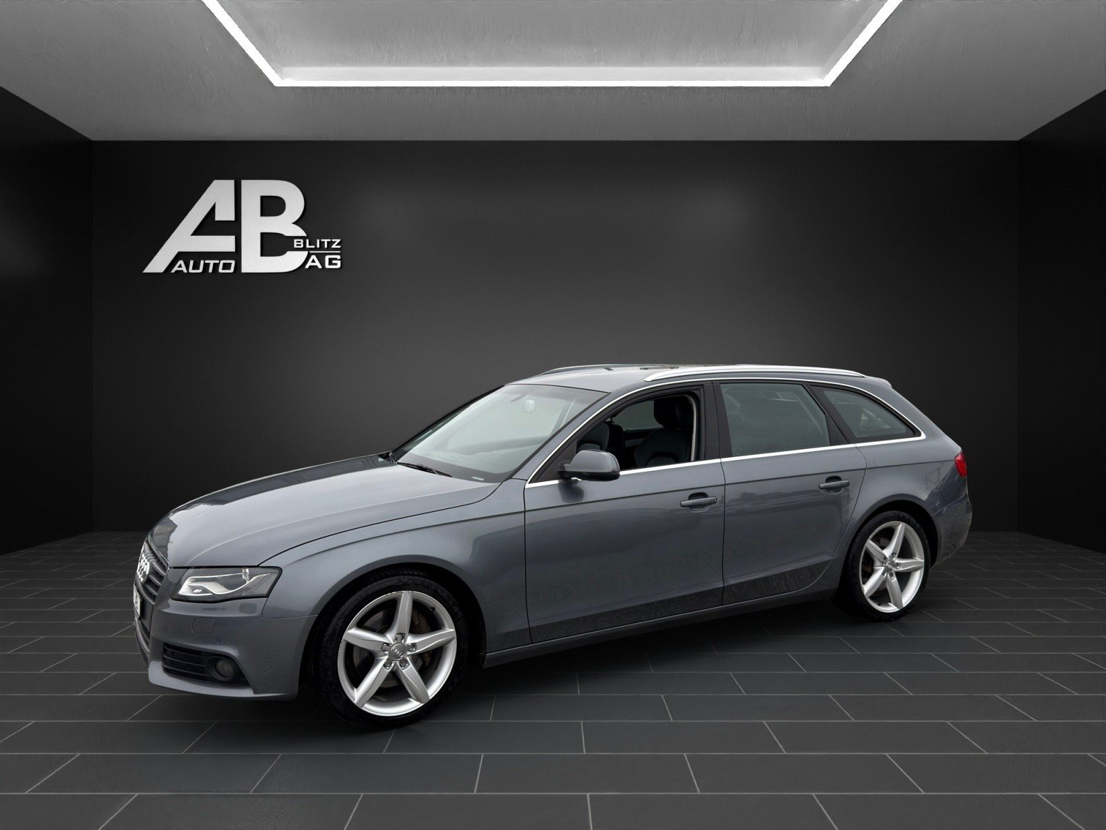 AUDI A4 Avant 2.0 TFSI quattro s-tronic, Petrol, Second hand / Used, Automatic - 2