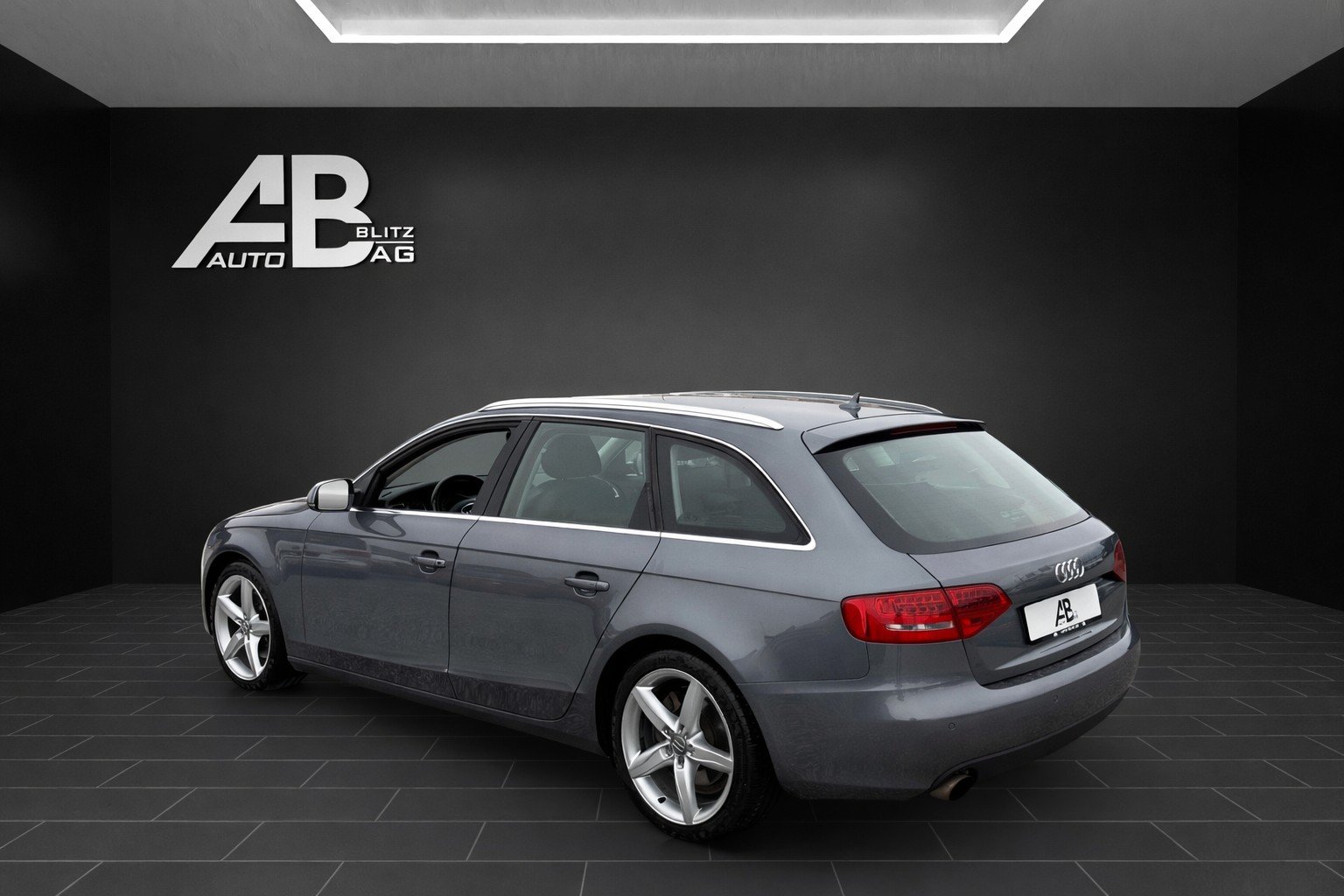 AUDI A4 Avant 2.0 TFSI quattro s-tronic, Petrol, Second hand / Used, Automatic - 3