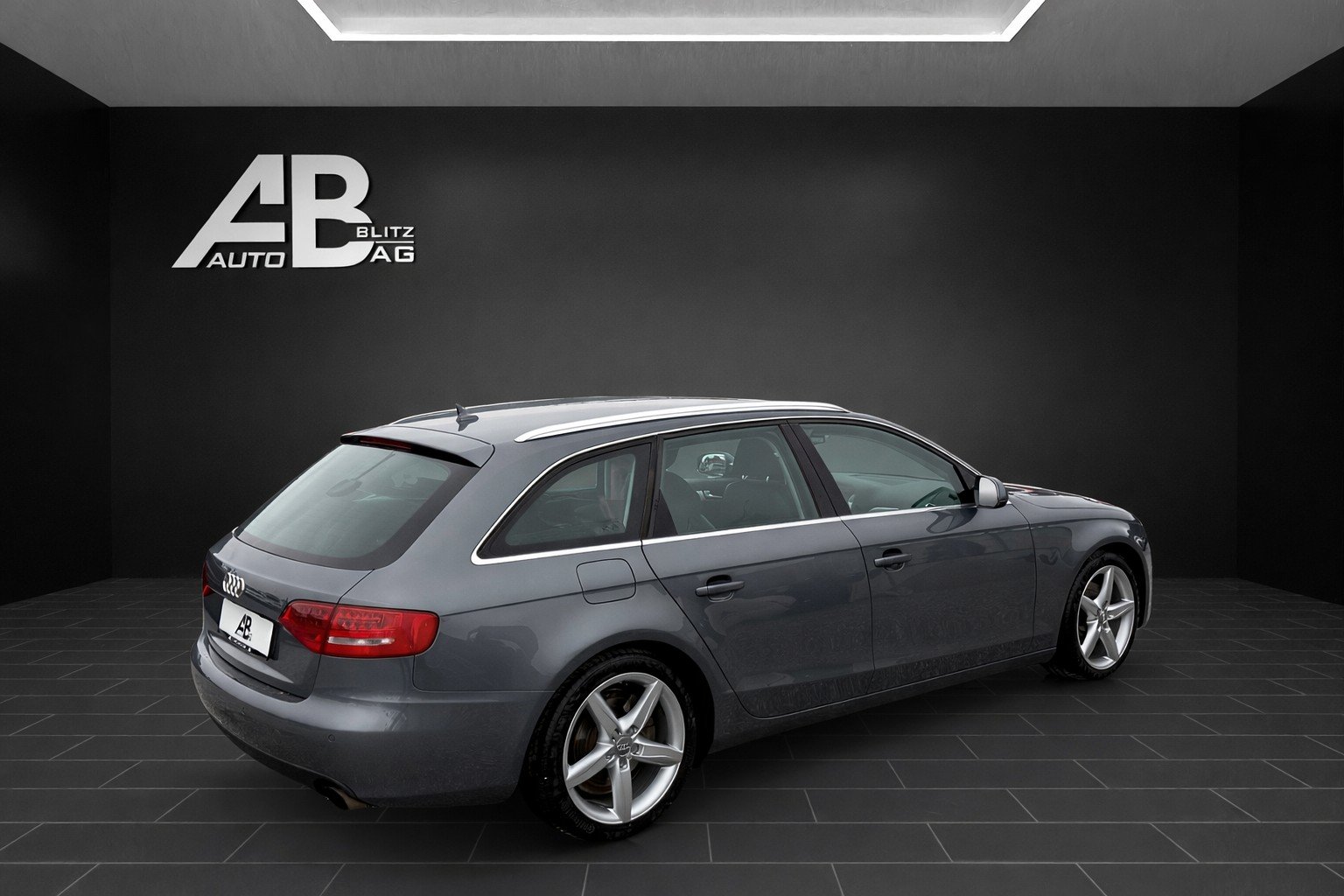AUDI A4 Avant 2.0 TFSI quattro s-tronic, Petrol, Second hand / Used, Automatic - 5