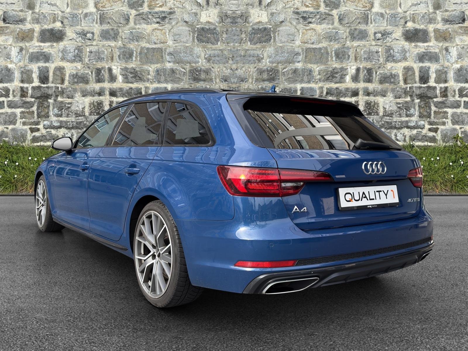 AUDI A4 Avant 40 TFSI Sport S-tronic, Benzin, Occasion / Gebraucht, Automatik - 4
