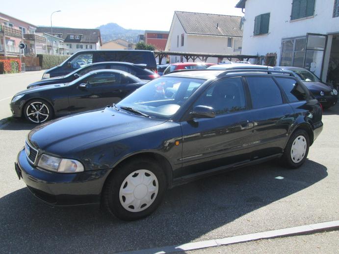 AUDI A4 Avant 1.8 T Advance, Benzin, Occasion / Gebraucht, Handschaltung