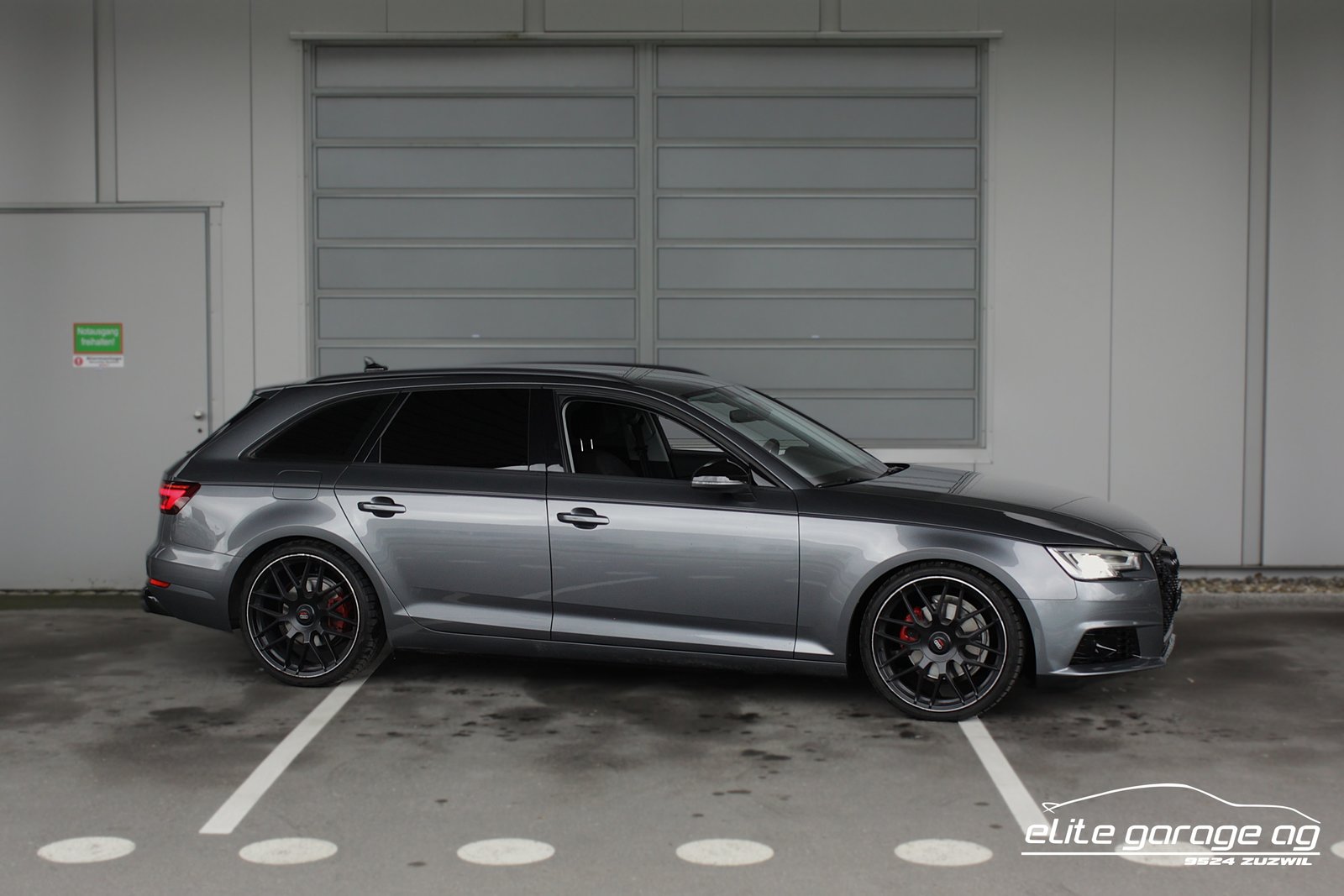 AUDI A4 Avant 2.0 TDI S-tronic S4-OPTIK, Diesel, Occasion / Gebraucht, Automatik - 7