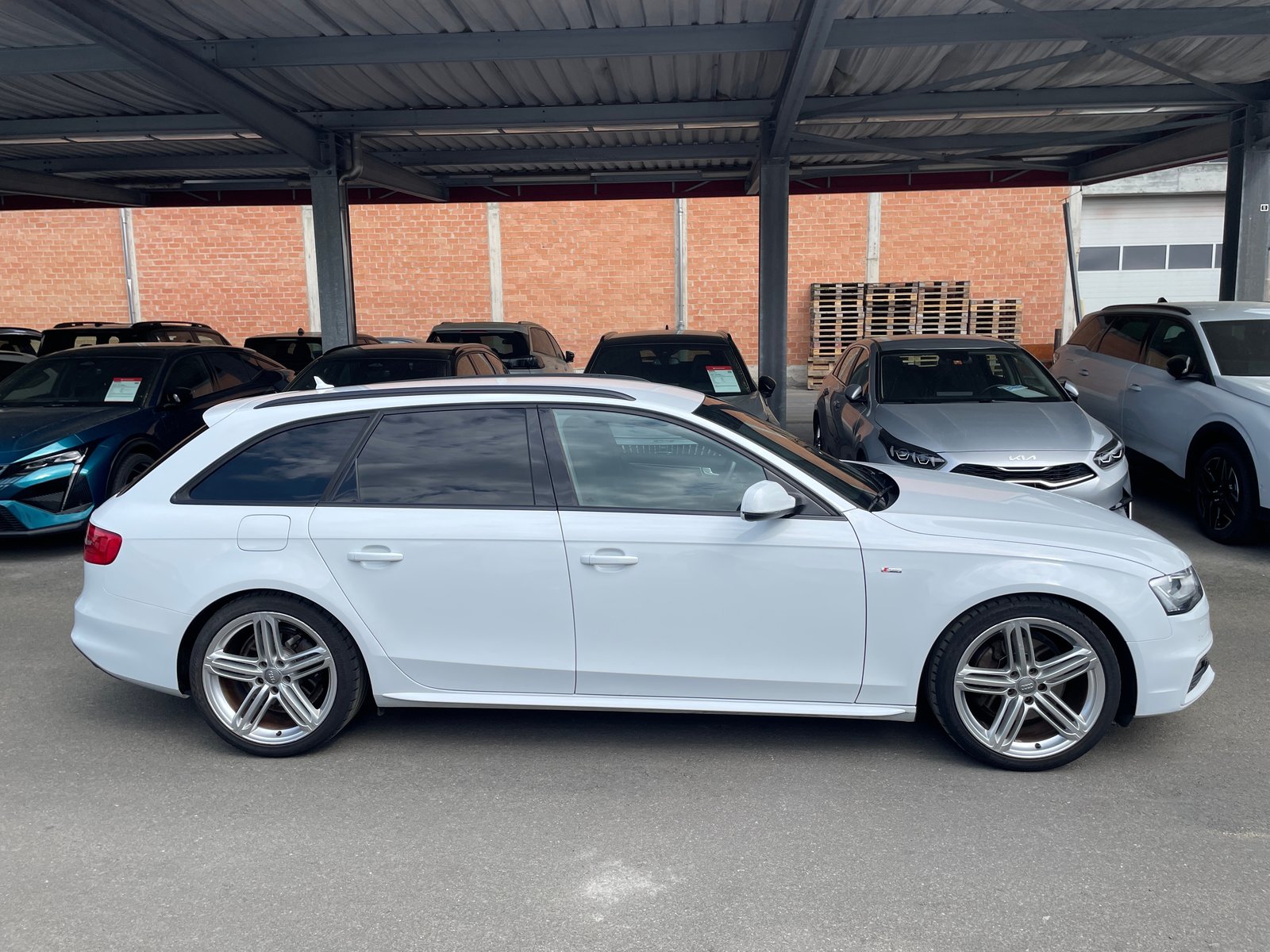 AUDI A4 Avant 2.0 TFSI multitronic, Benzin, Occasion / Gebraucht, Automatik - 2