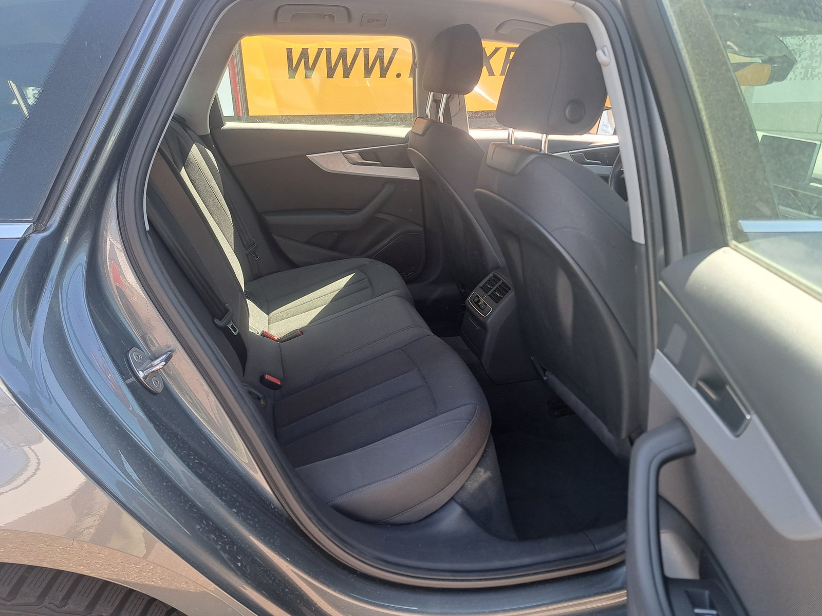 AUDI A4 Avant 2.0 TDI quattro S-tronic, Diesel, Occasion / Gebraucht, Automatik - 7
