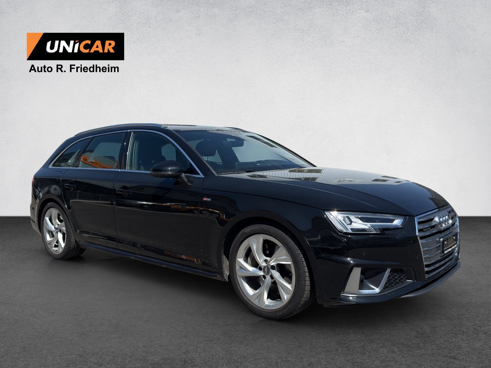 AUDI A4 Avant 45 TFSI Sport Attraction S-tronic quattro