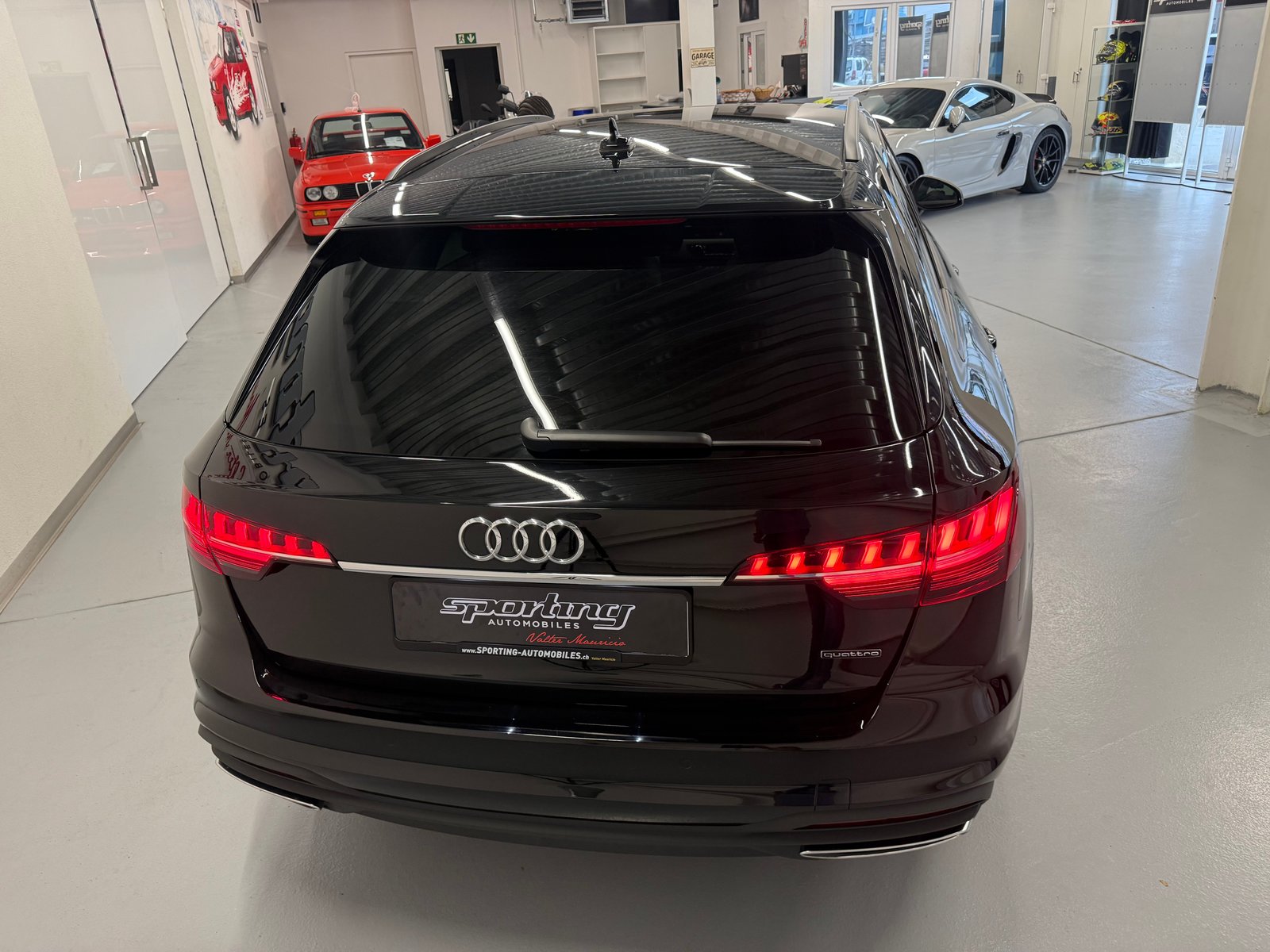 AUDI A4 Avant 40 TDI Attraction quattro S-tronic, Diesel, Second hand / Used, Automatic - 7