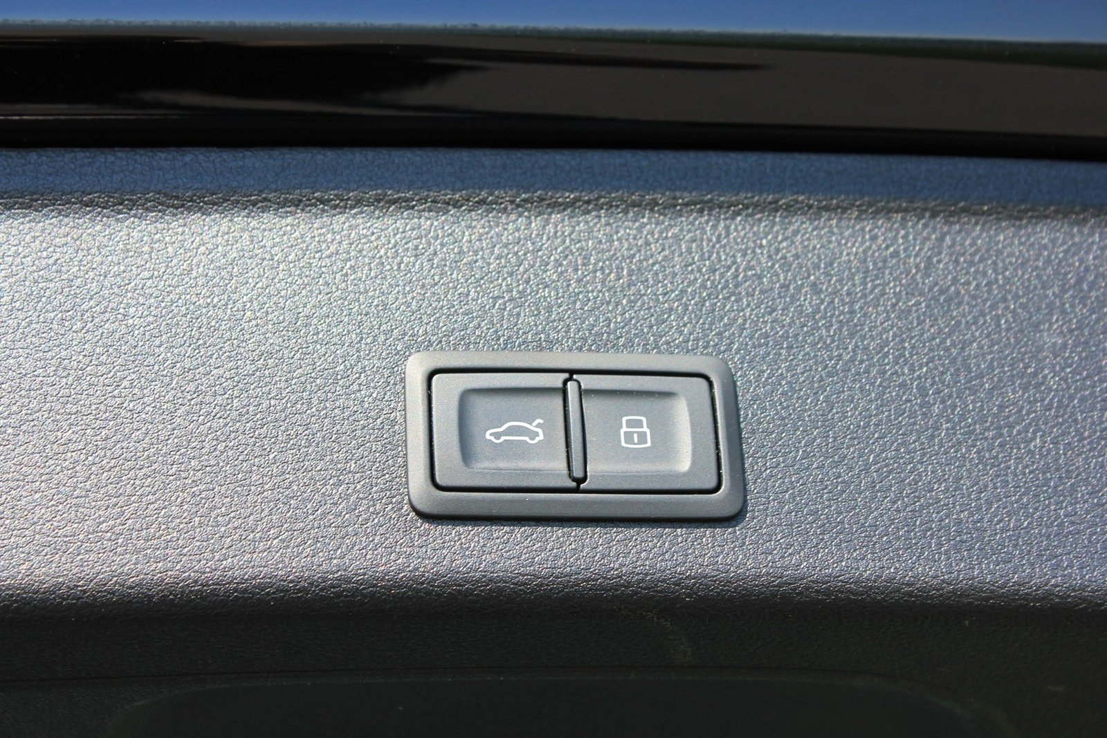 AUDI A4 Avant 40 TDI Sport quattro S-tronic, Diesel, Occasion / Gebraucht, Automatik - 7