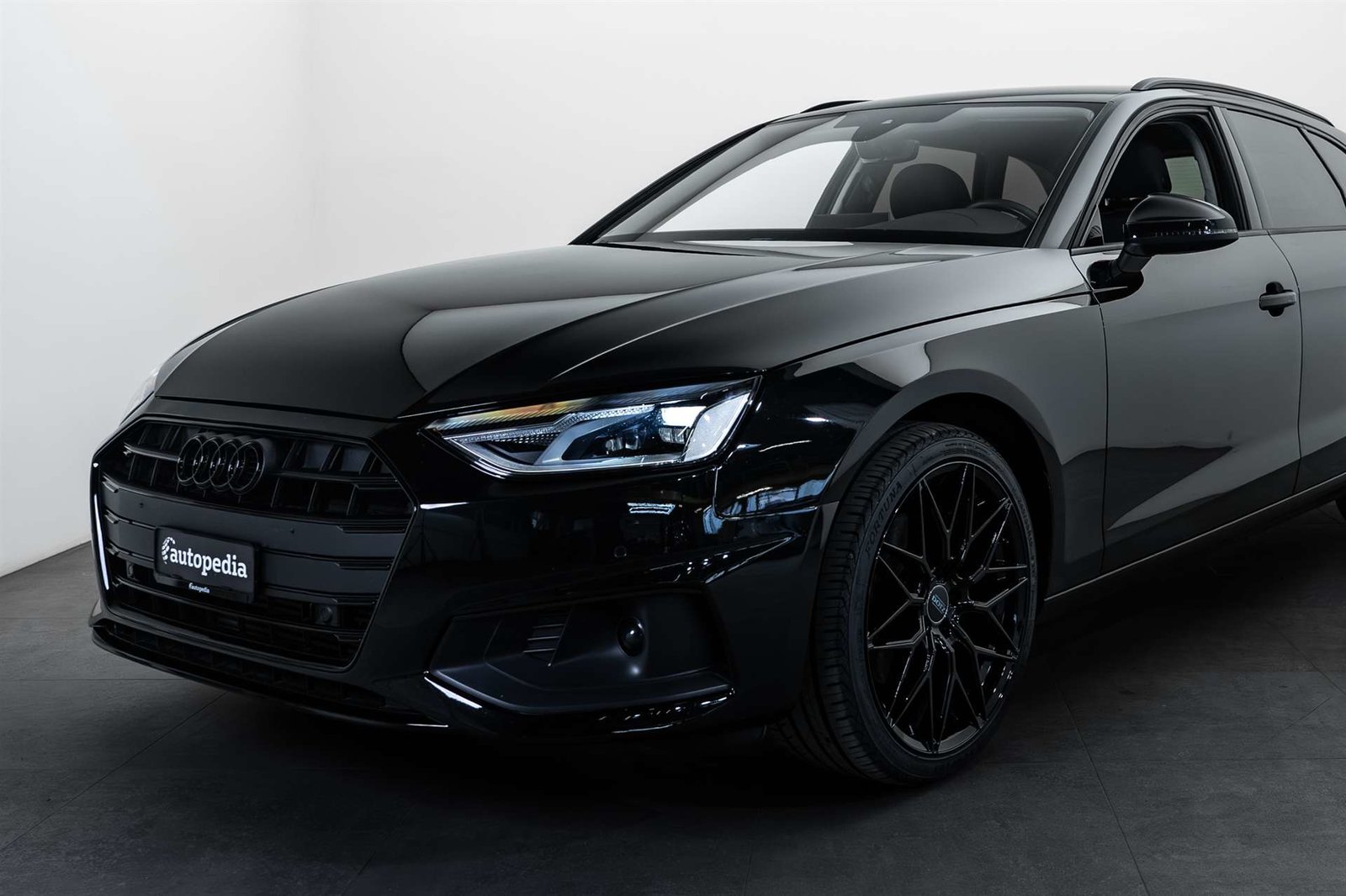 AUDI A4 Avant 35 TFSI S-tronic, Hybride Léger Essence/Électricité, Occasion / Utilisé, Automatique - 2