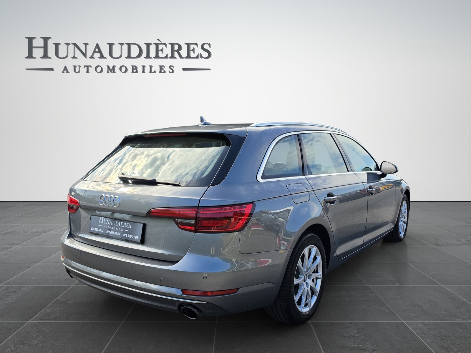 AUDI A4 Avant 2.0 TFSI Design S-tronic, Benzina, Occasioni / Usate, Automatico - 2
