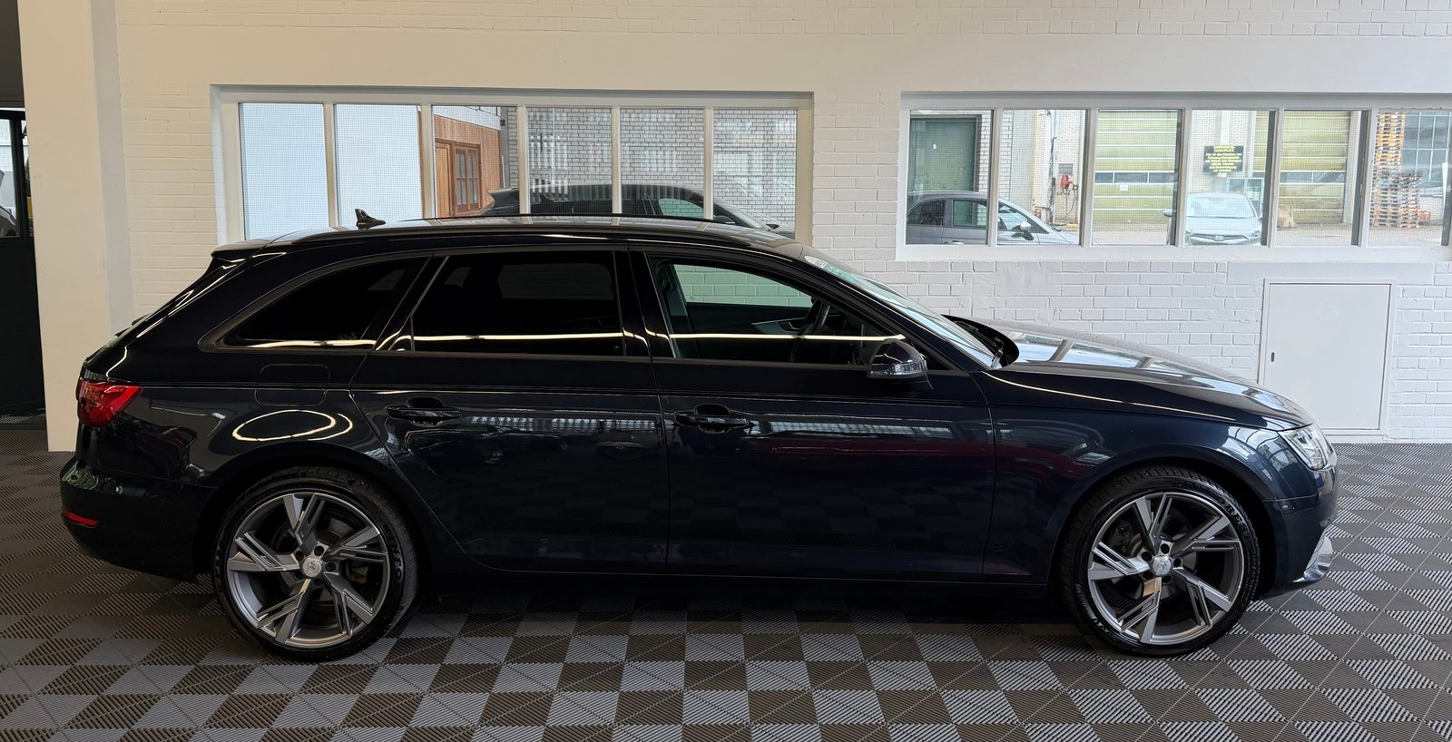 AUDI A4 Avant 2.0 TDI S-tronic, Diesel, Occasioni / Usate, Automatico - 2