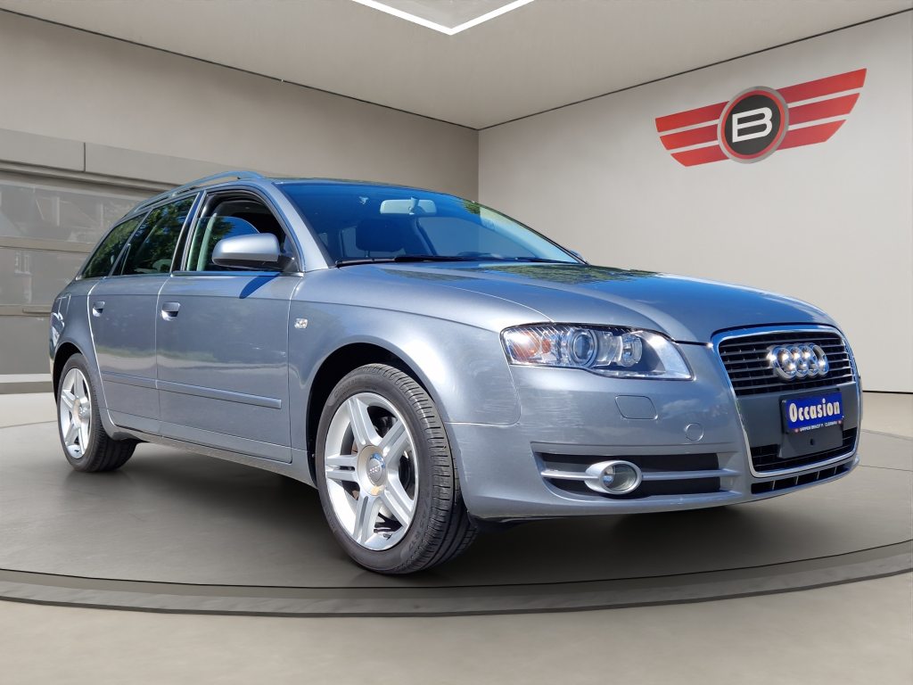 AUDI A4 3.2 V6 quattro