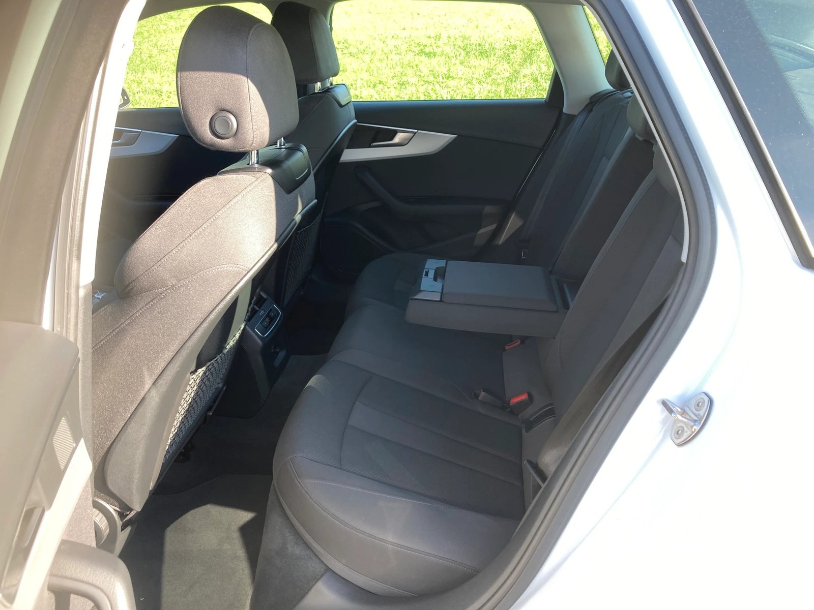 AUDI A4 Avant 35 TDI S-tronic, Mild-Hybrid Diesel/Electric, Second hand / Used, Automatic - 7