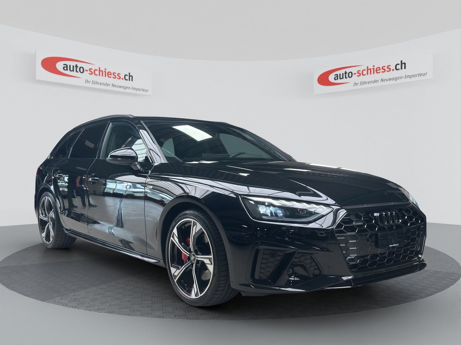 AUDI A4 Avant 40 TFSI S line S-tronic quattro S-Line