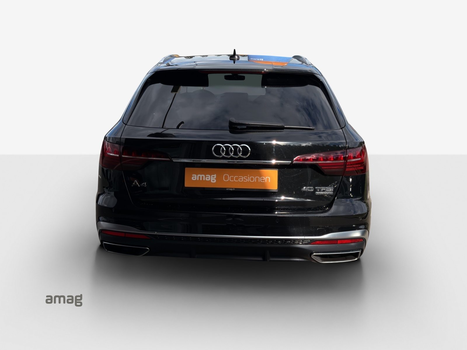 AUDI A4 Avant 40 S li S-tro qu, Petrol, Second hand / Used, Automatic - 4