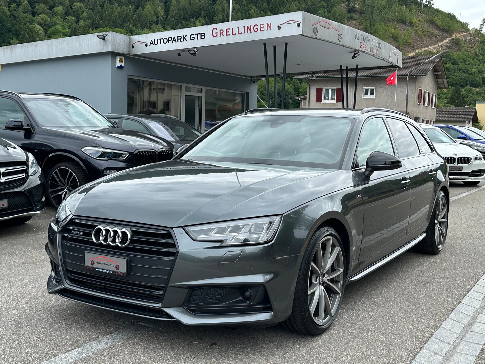 AUDI A4 Avant 3.0 TDI Sport quattro tiptronic