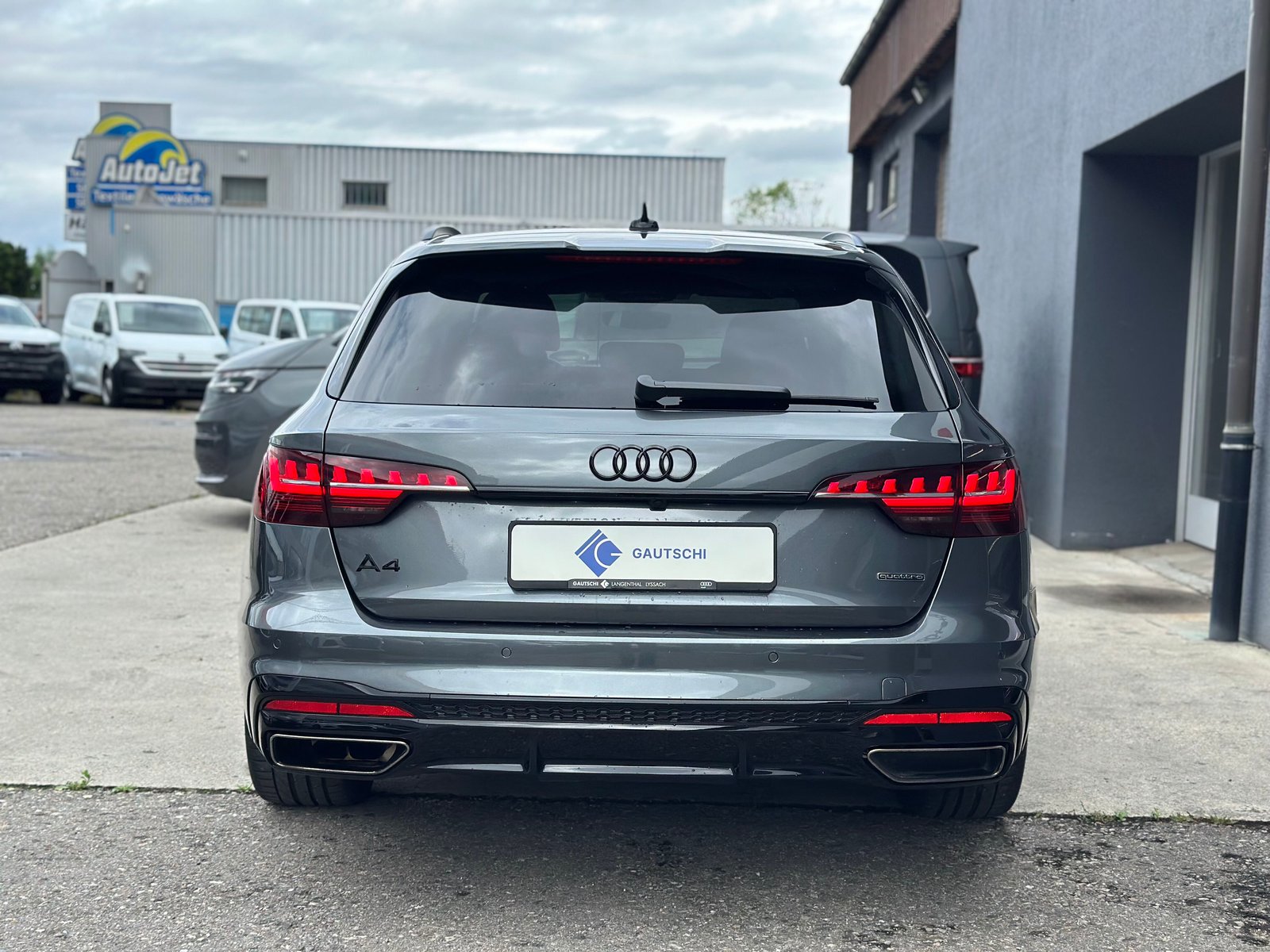 AUDI A4 Avant 40 TDI S line Attraction quattro S-tronic, Diesel, Occasion / Gebraucht, Automatik - 4